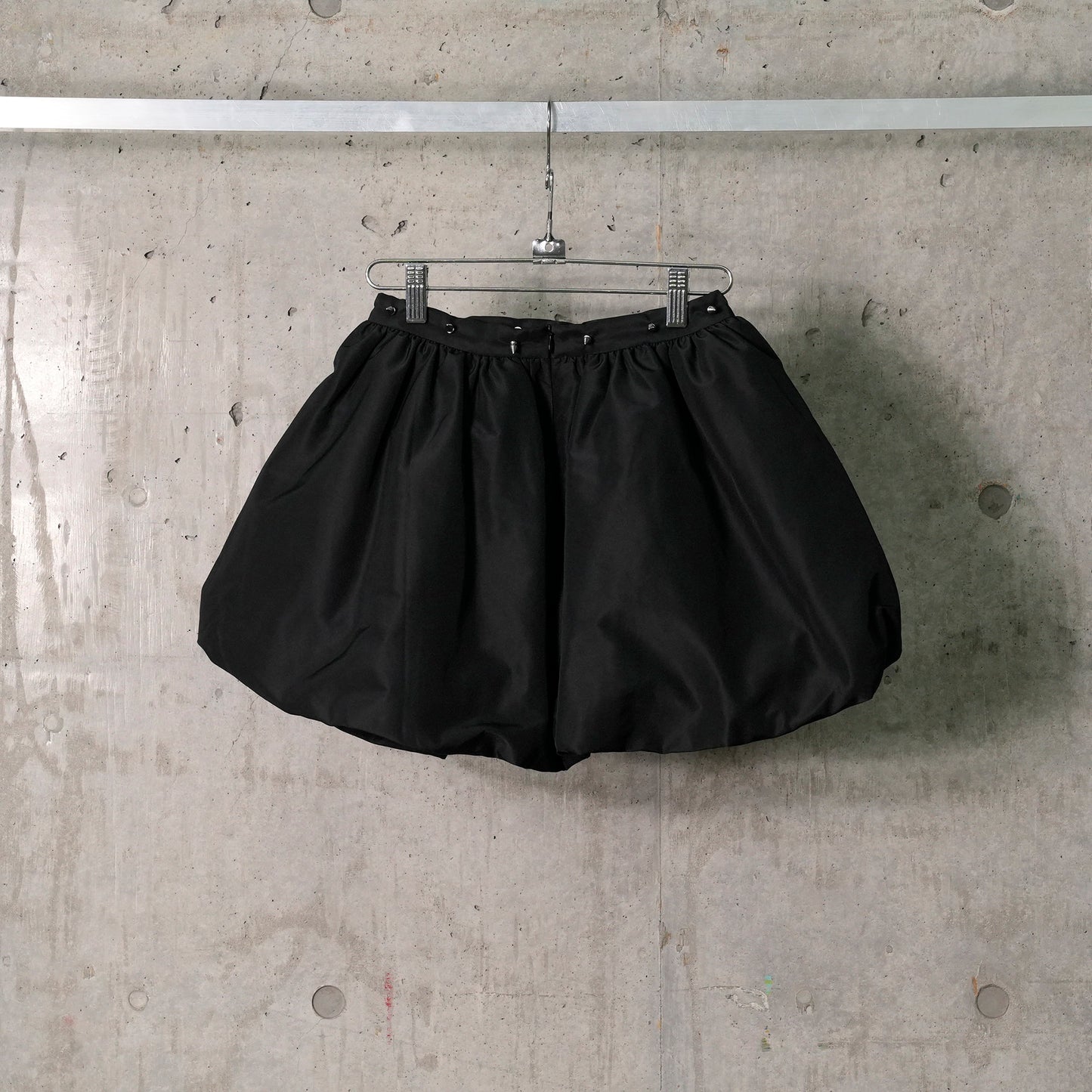 PUFFY SKIRT / BLACK