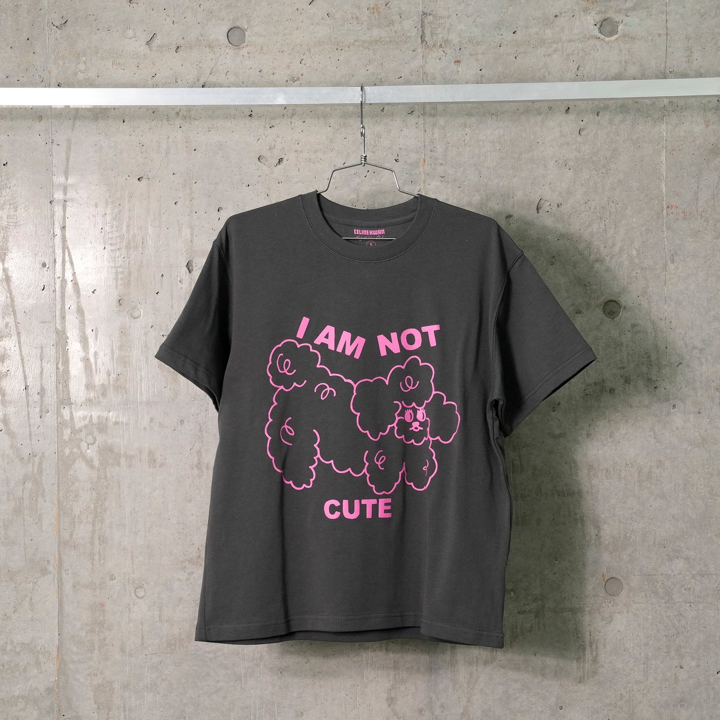 I AM NOT CUTE' T-SHIRT (SCREEN PRINTED) / GREY