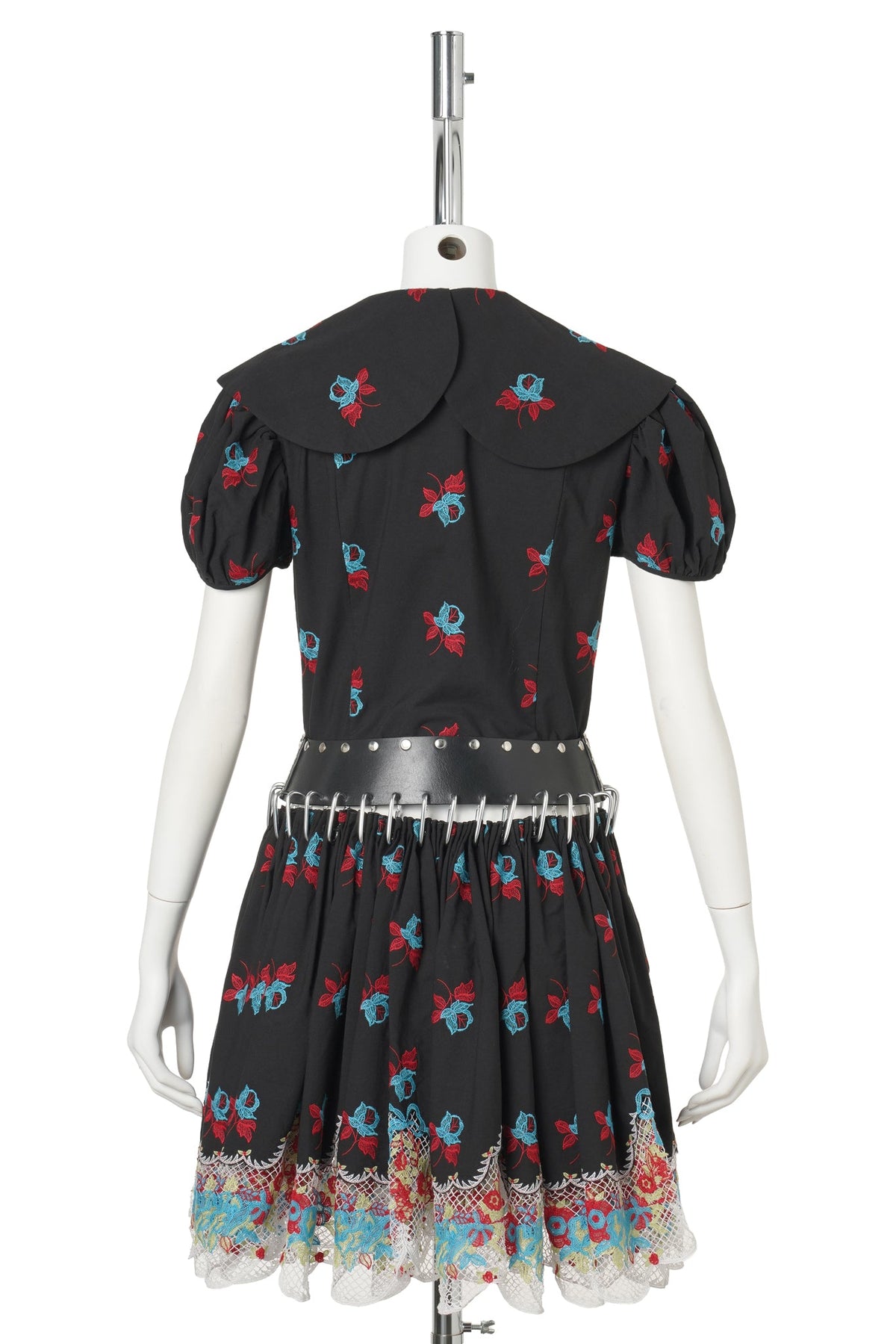 VEXIE CARABINER DRESS / BLACK MULTI