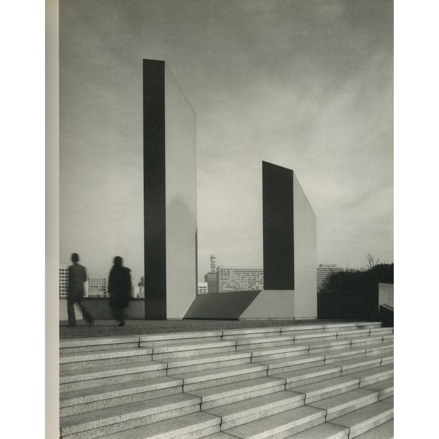 イサム・ノグチ展