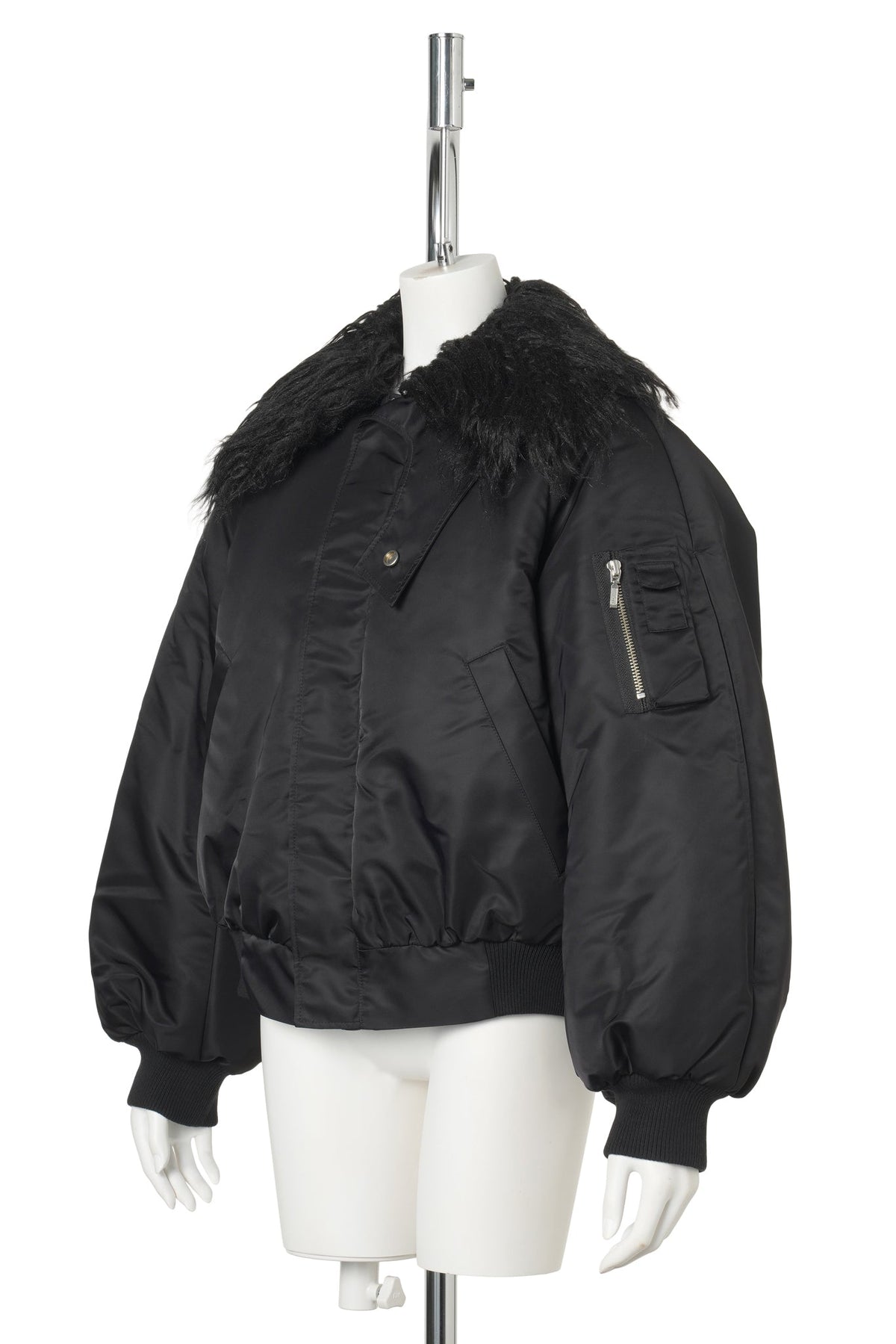 STOM BOMBER JACKET / BLACK