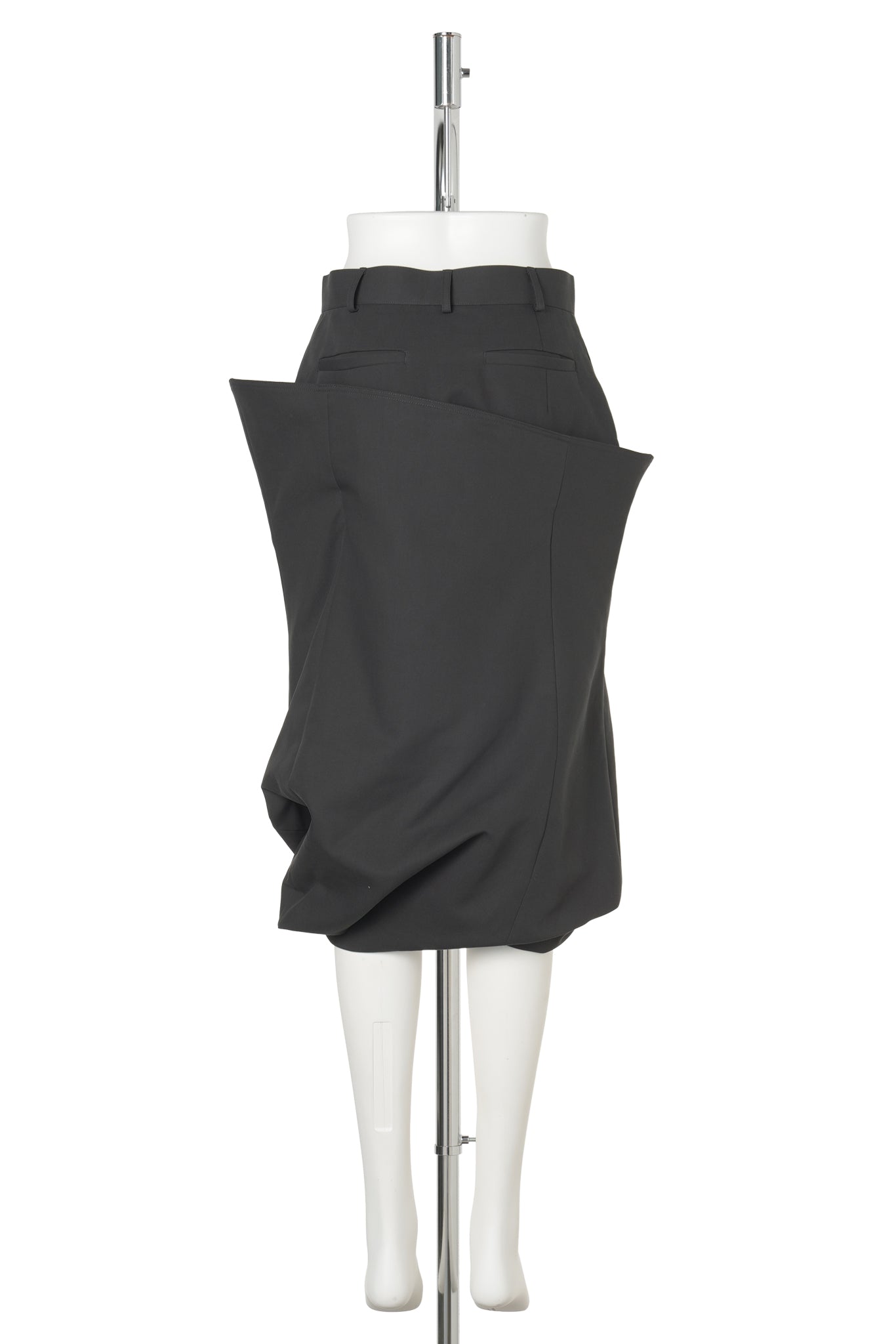 TURN PIPE SKIRT / CHARCOAL GRAY