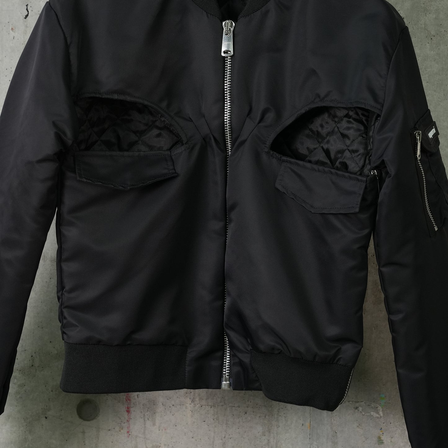 CUT-OUT BOMBER JACKET / BLACK