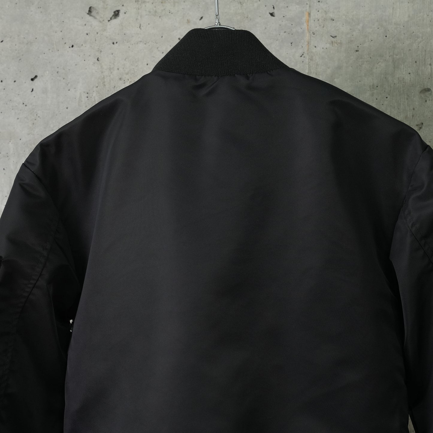 CUT-OUT BOMBER JACKET / BLACK