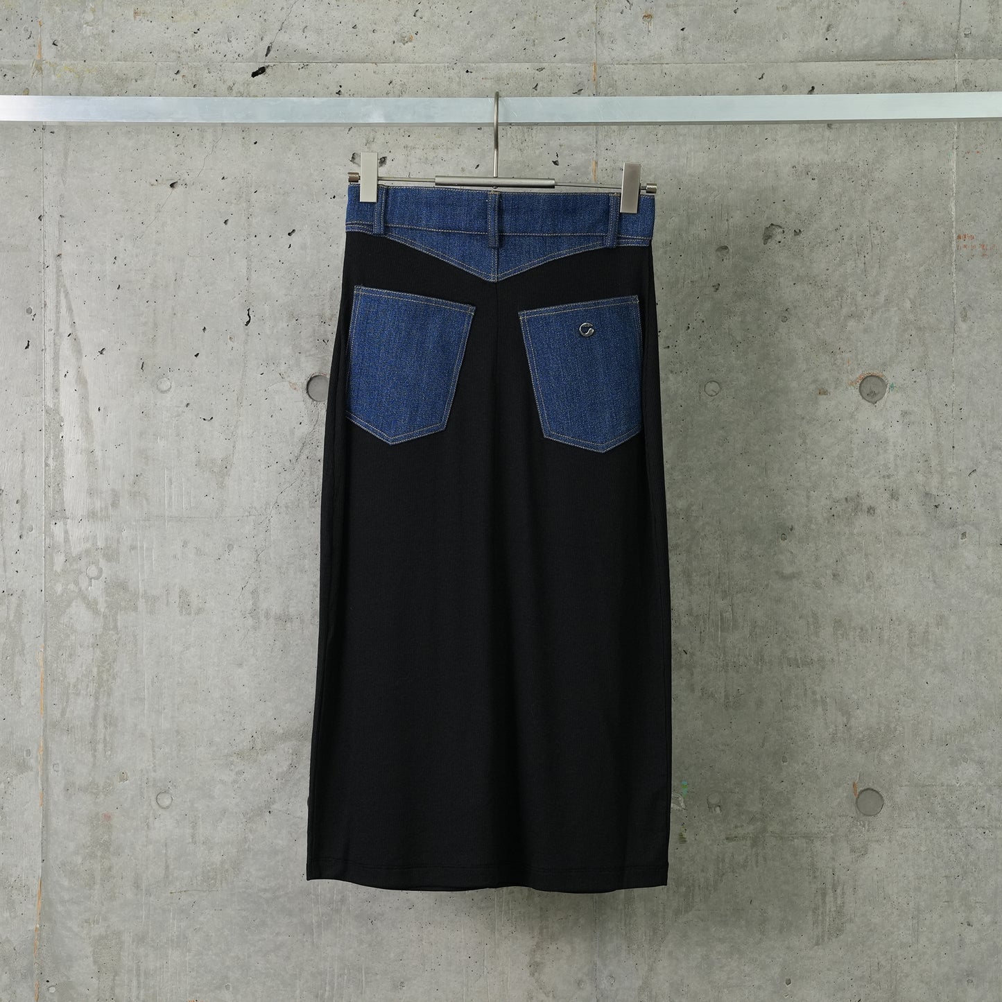 SECOND SKIN RIB DENIM SKIRT / BLACK