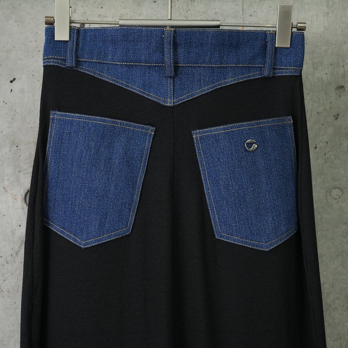 SECOND SKIN RIB DENIM SKIRT / BLACK