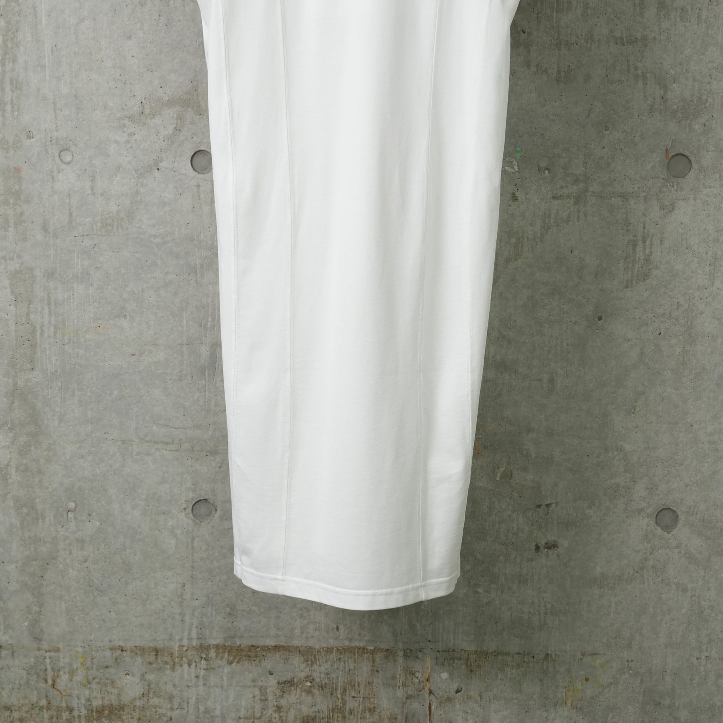 ZIPPER NECK DRESS / WHITE