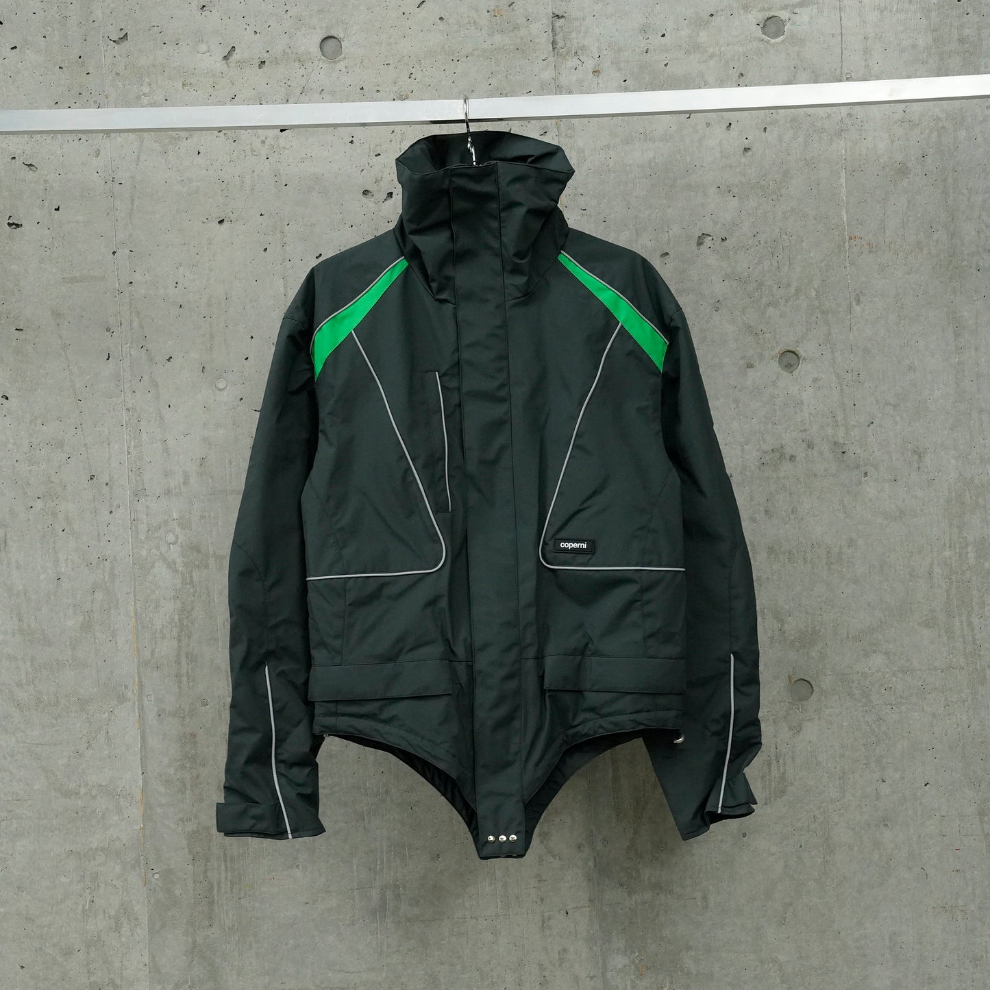 BODY JACKET / GREEN