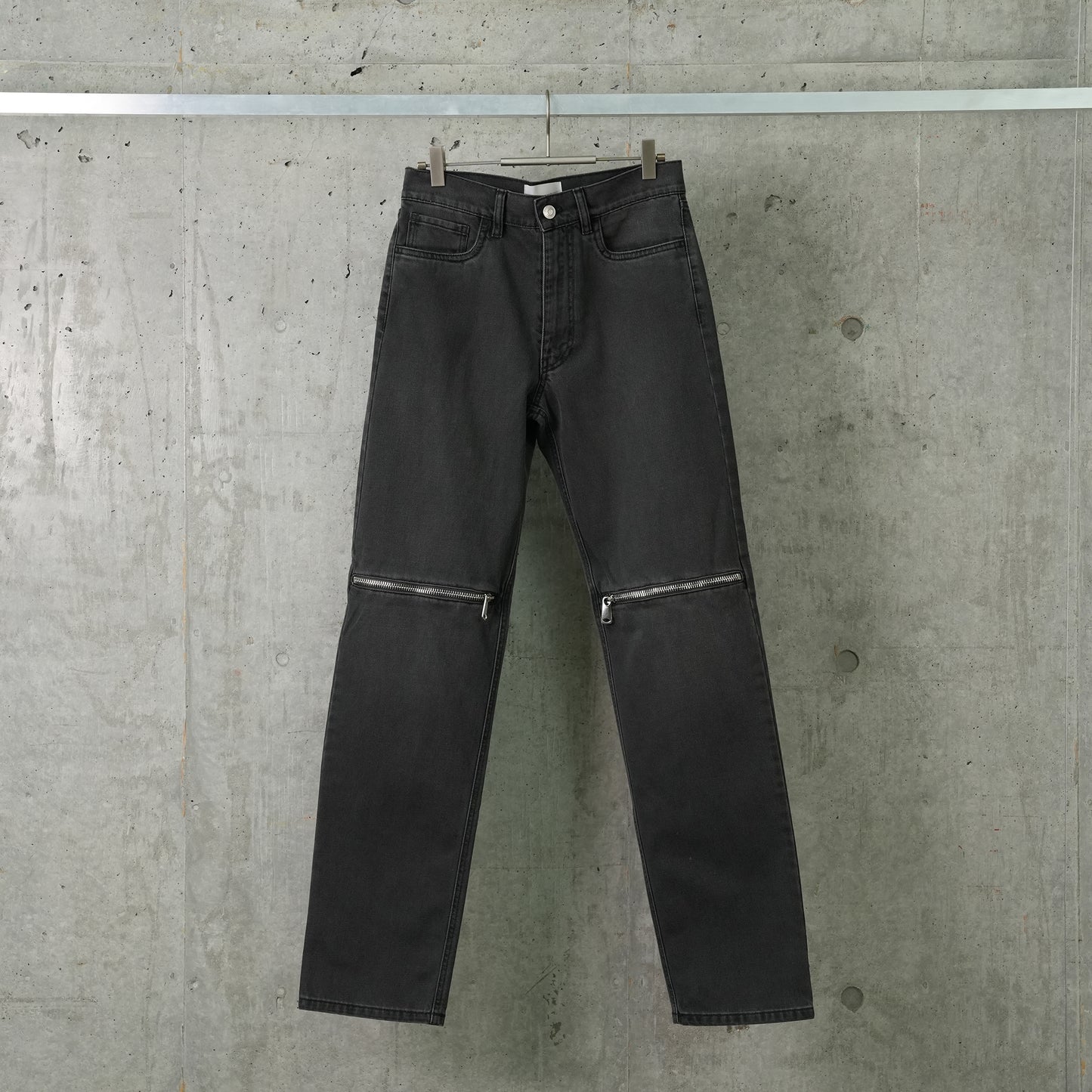 KNEE ZIP DENIM PANTS / GREY