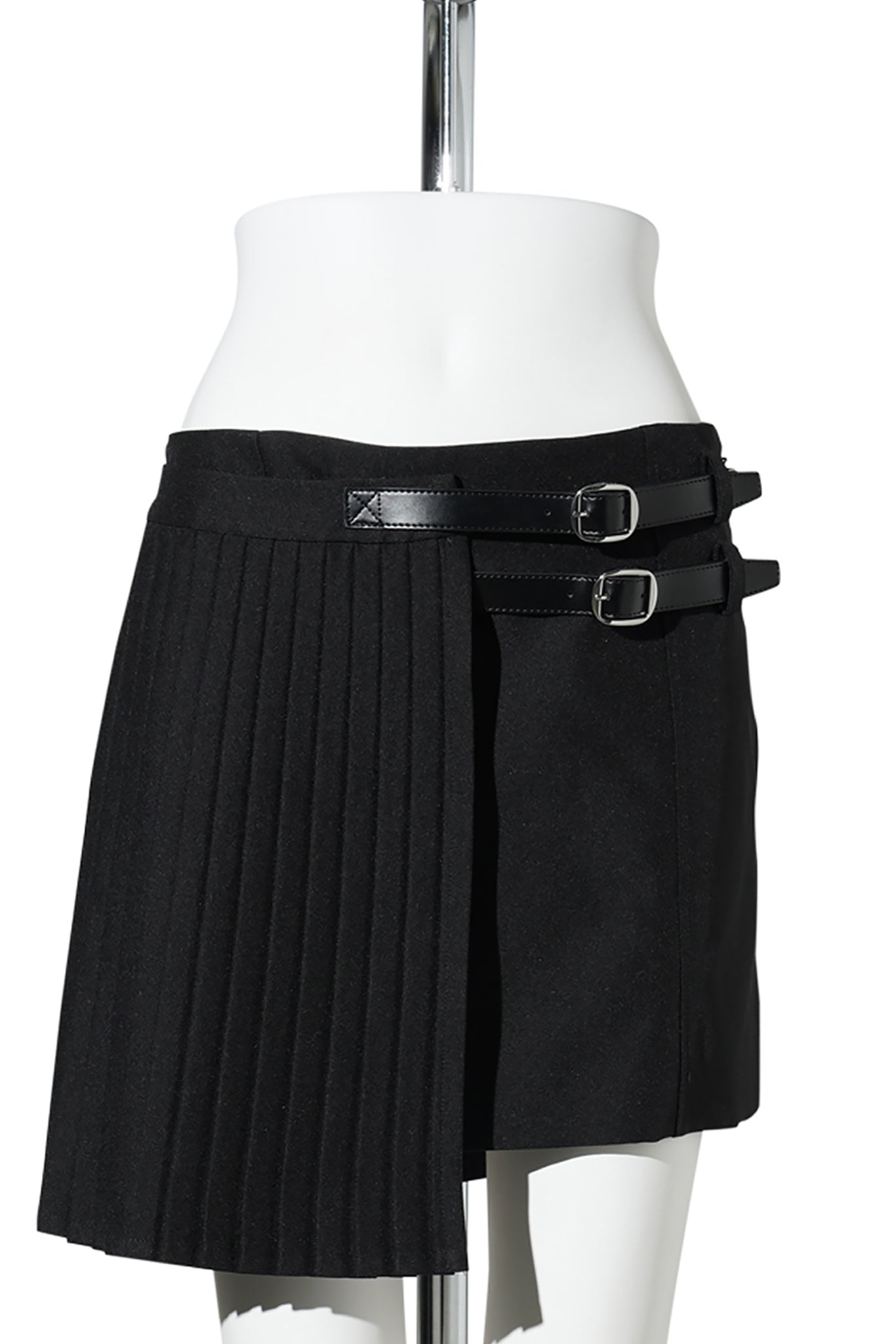 PLEATED UNIFORM MINI SKIRT / BLACK