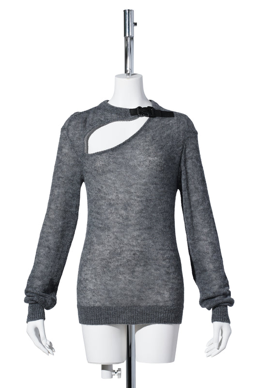 BUCKLE CUT-OUT SWEATER / GREY