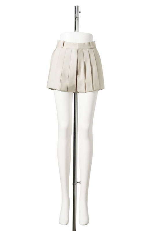 WOVEN MULTI PLEATS SHORTS / BEIGE