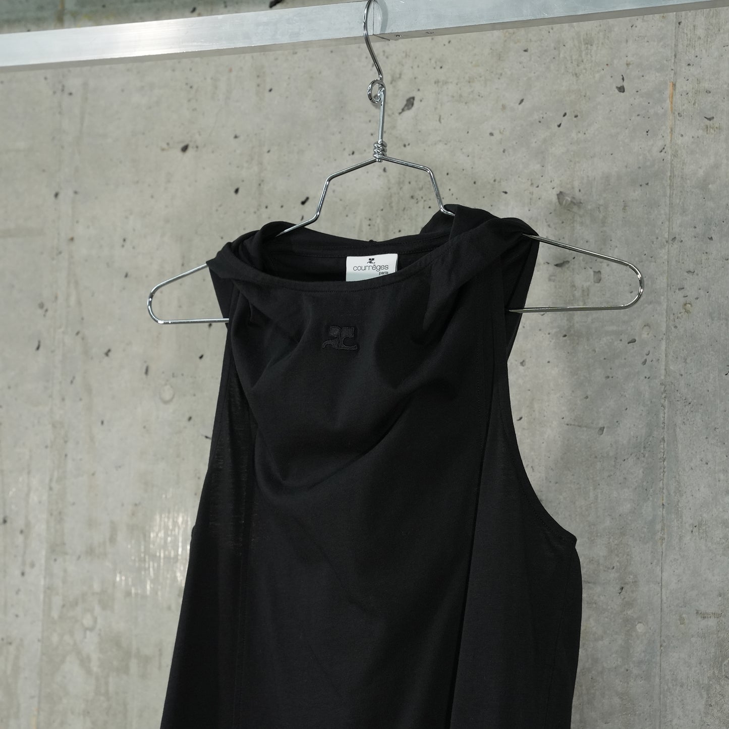 TANK TOP HOODED / 9999:BLACK