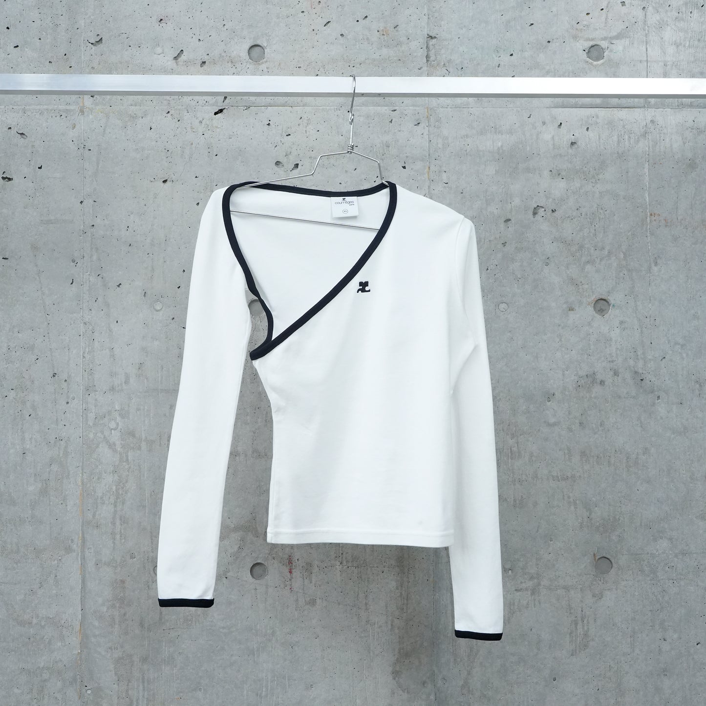 TOP SLASH CONTRAST / 0098:HERITAGE WHITE/BLACK