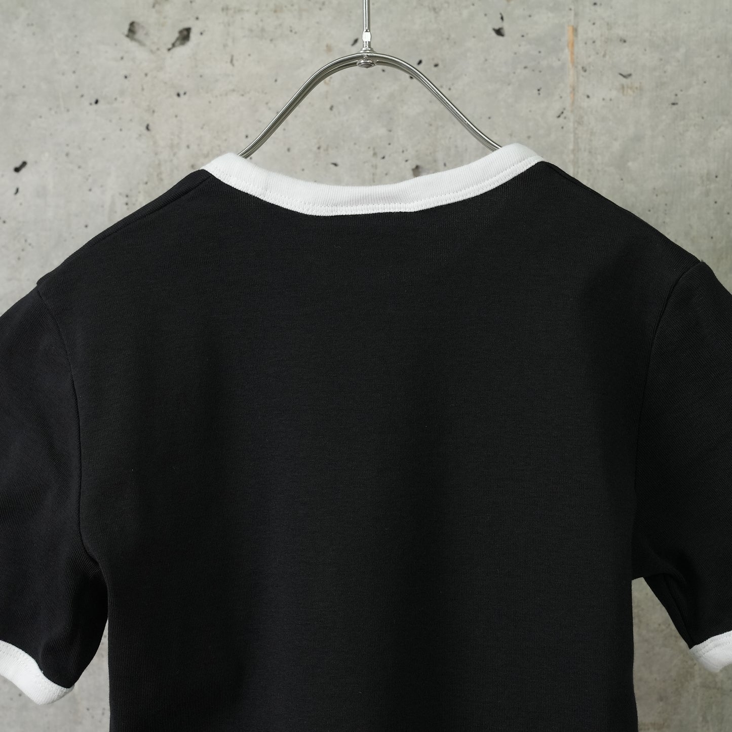 T-SHIRT SIGNATURE CONTRAST / 9901:BLACK/HERITAGE WHITE