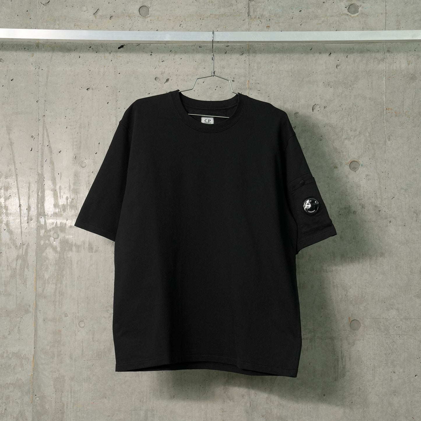 LIGHT FLEECE S/S LENS SWSHIRT / 999:BLACK