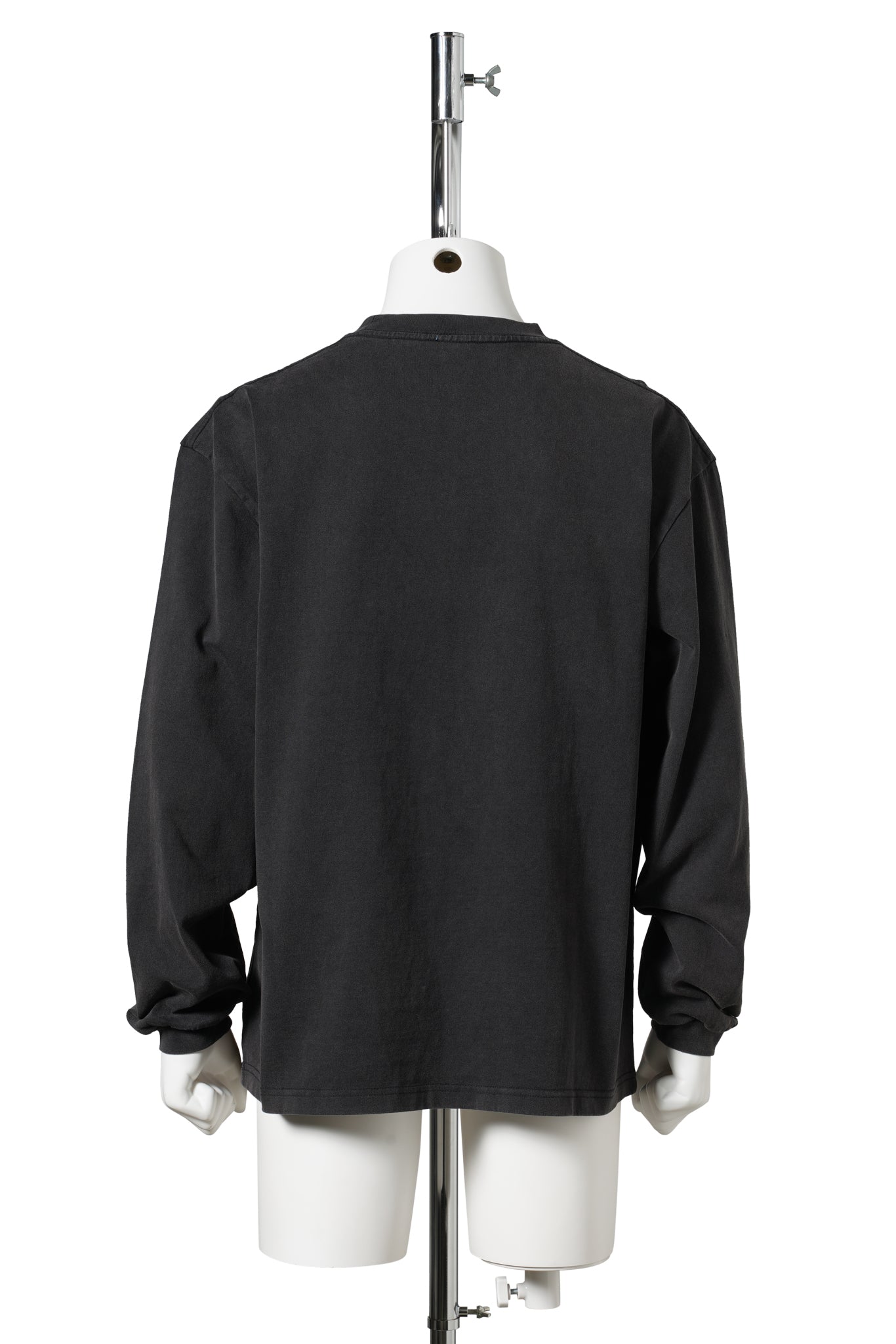 GILAGILA LONG SLEEVE TEE / BLACK