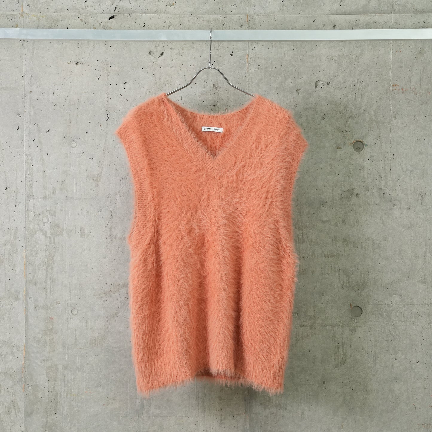 VAL FLUFFY YARN VEST / BLUSH