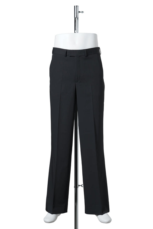 FLAT FRONT RELAXED-FIT TROUSER WITH STRAIGHT LEG. / BLACK