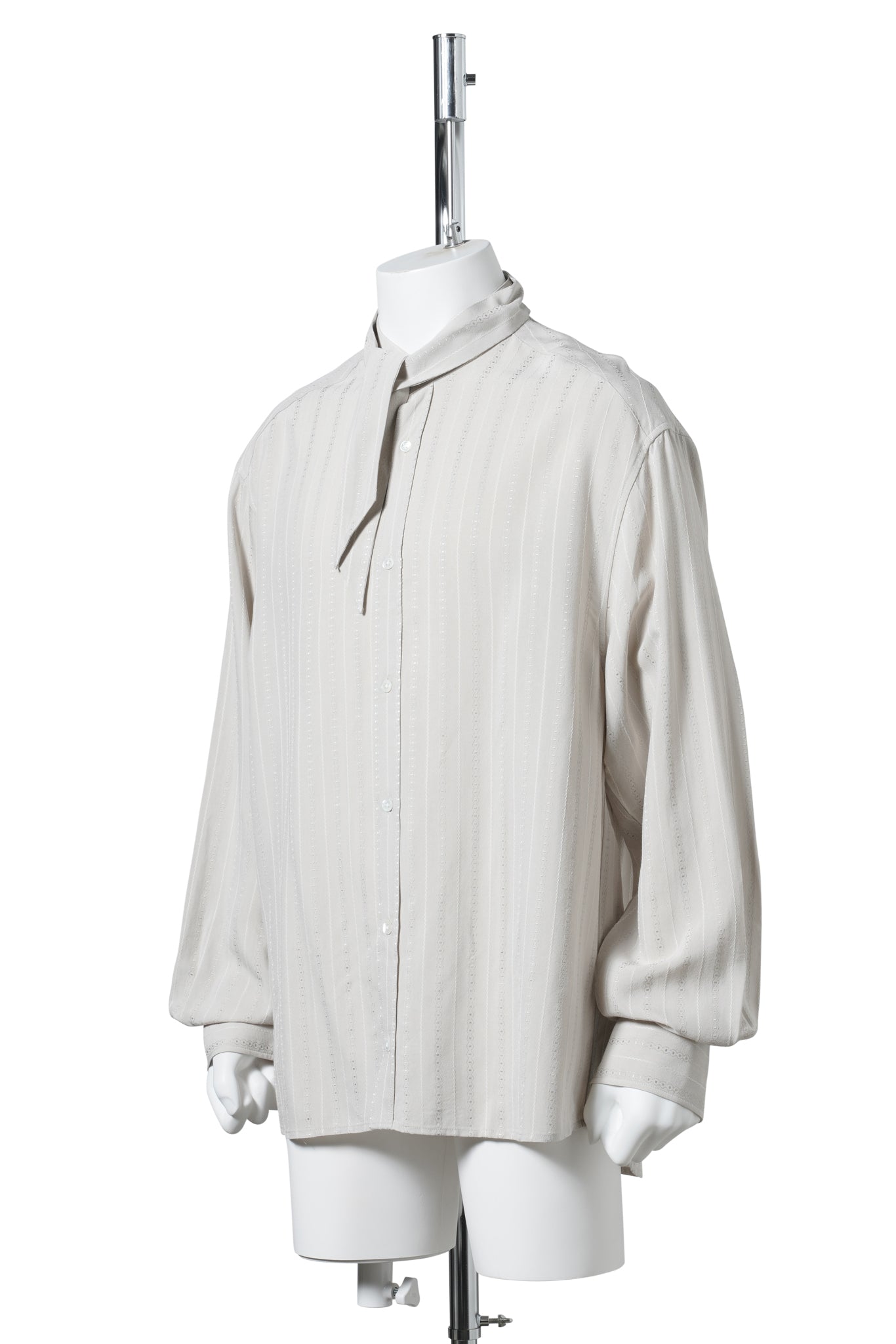 RELAXED FIT SHIRT FEATURING A SCARF COLLAR DESIGN / GREY JACQUARD