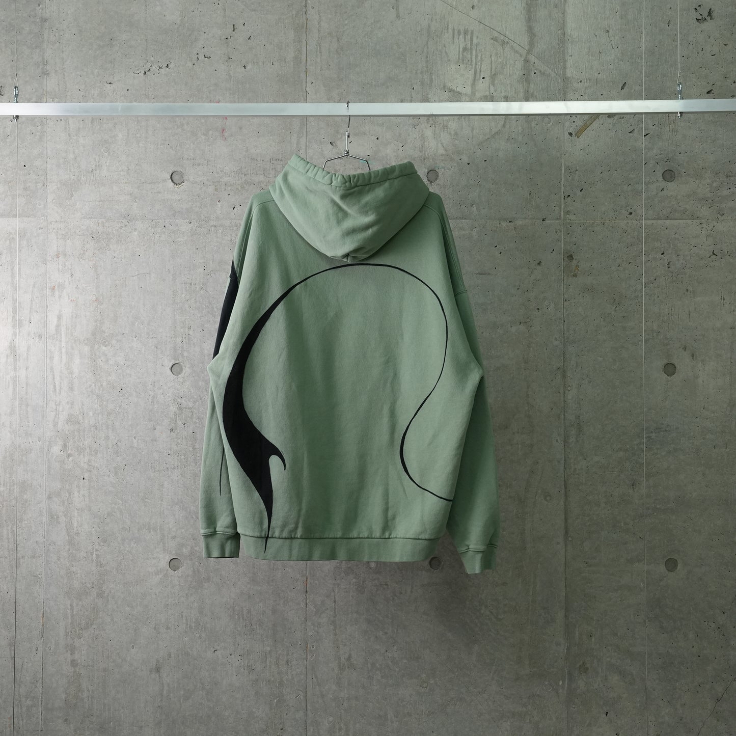 ROUND HEM HOODIE / THUNDER BLUE STARDUST