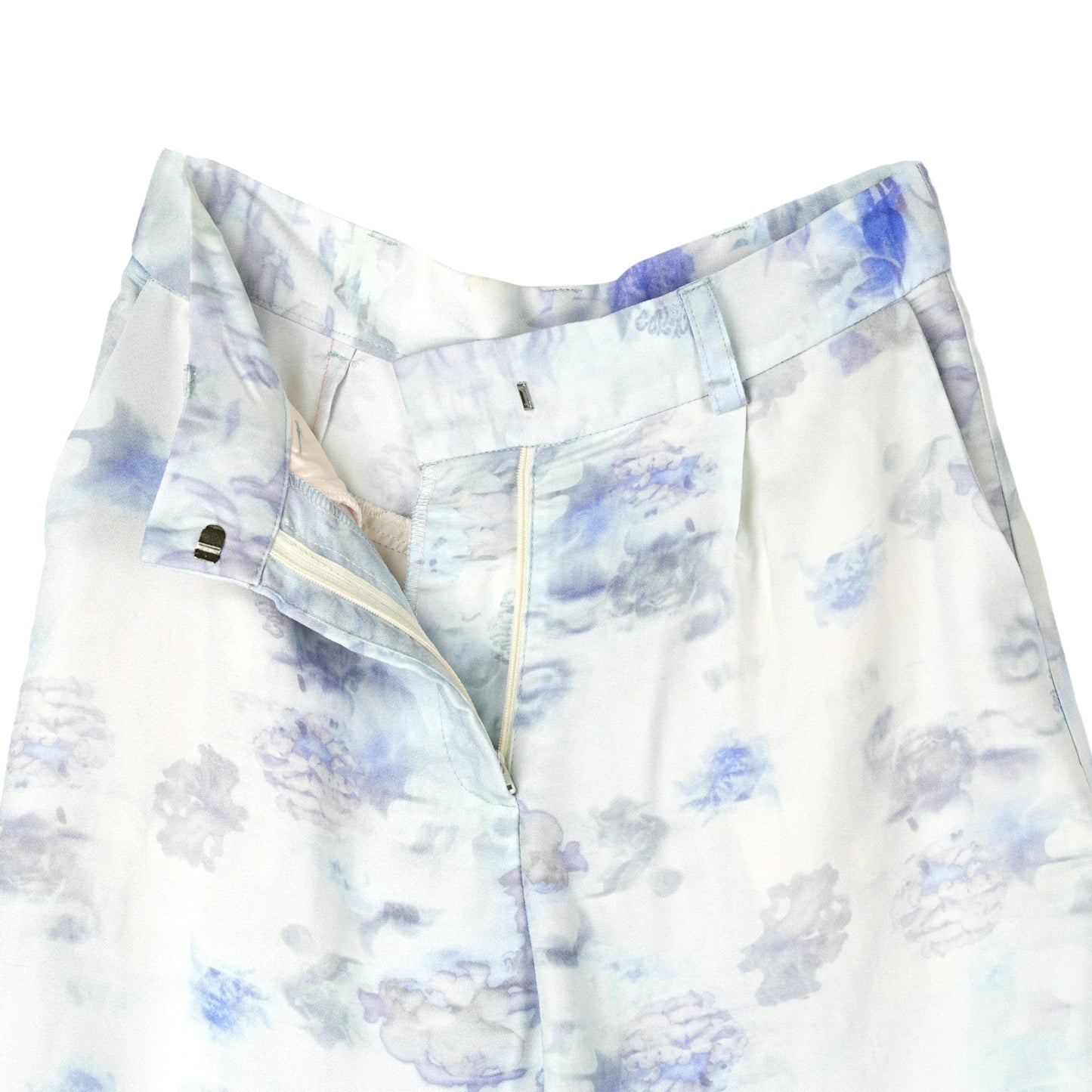 DANTE SHORT / SKY SHADOW FLORAL