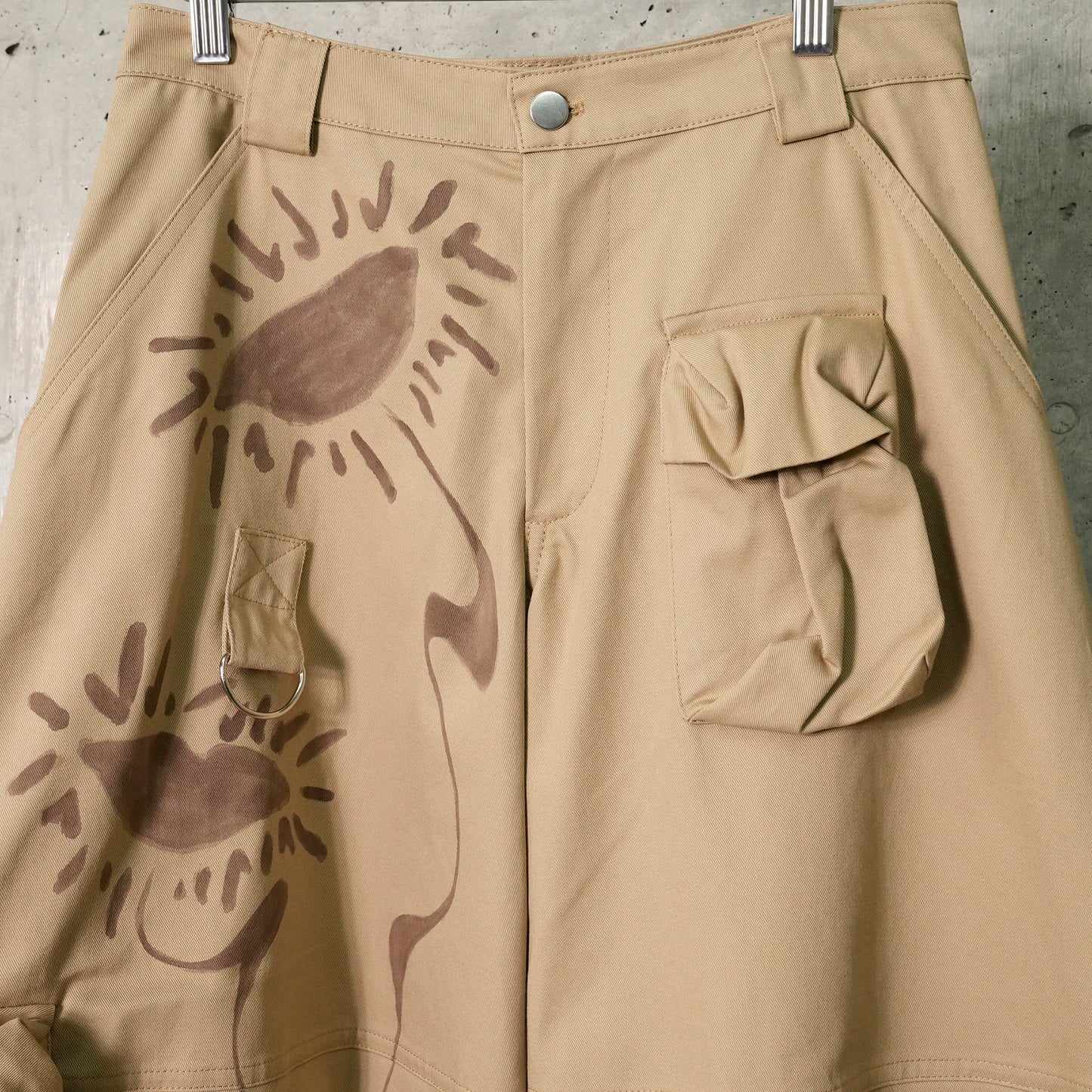 GARDEN CARGO PANT / SAND DAISY