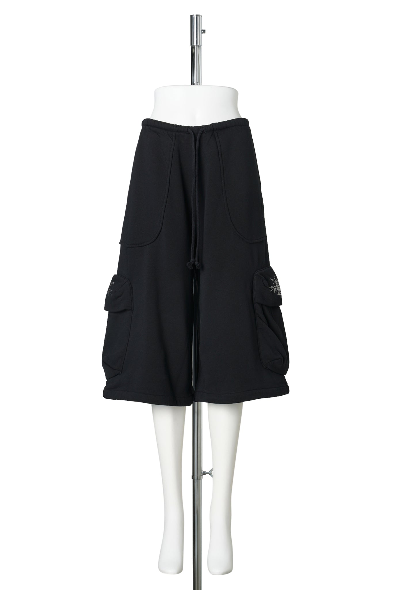 RHINESTONE CARGO SWEATSHORTS / BLACK