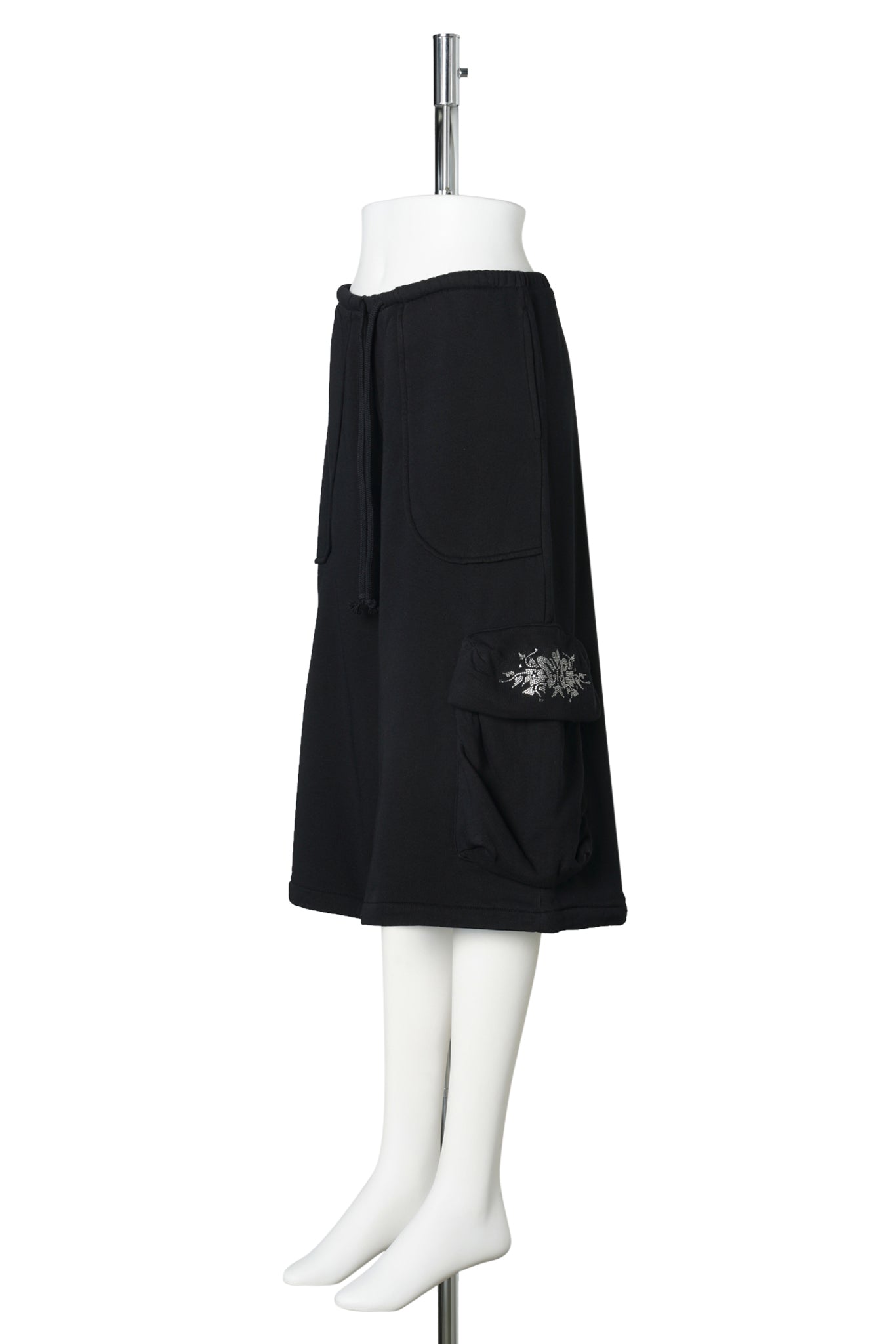 RHINESTONE CARGO SWEATSHORTS / BLACK