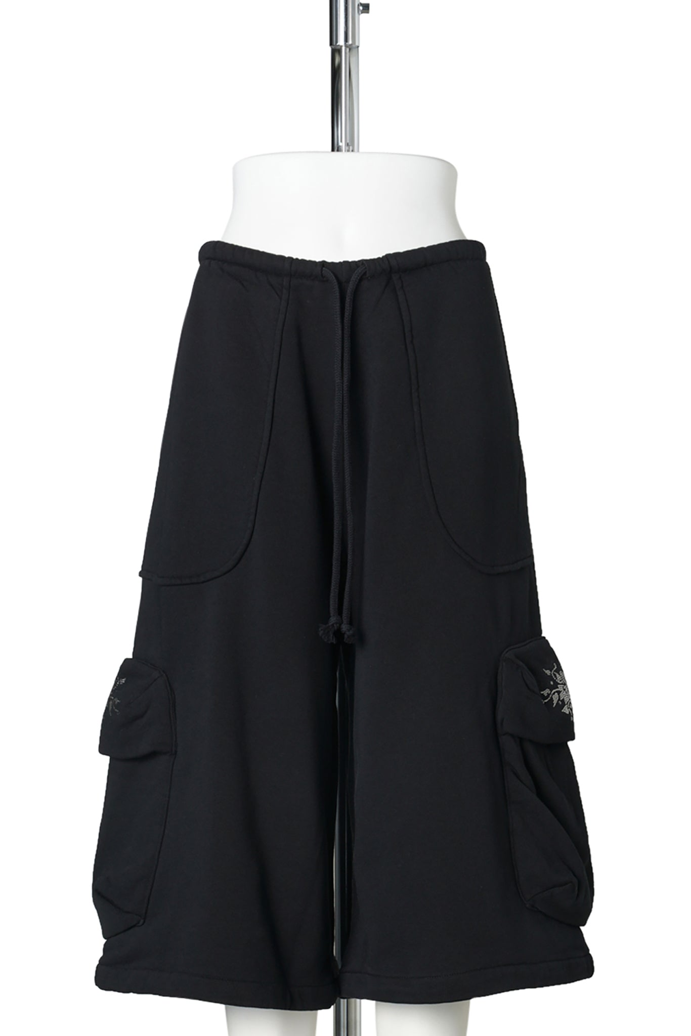 RHINESTONE CARGO SWEATSHORTS / BLACK