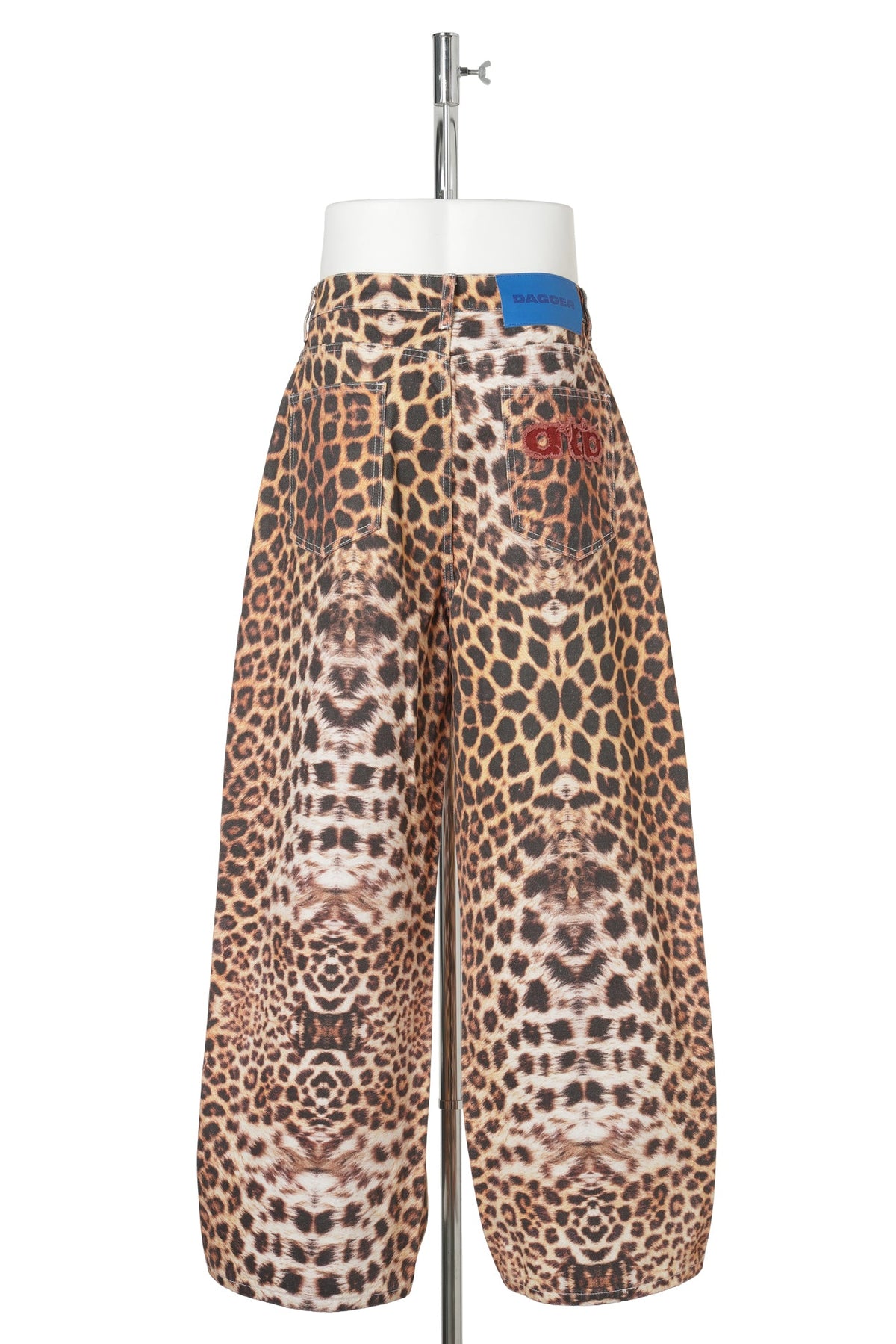 JOHNNY JEANS LEO / LEO
