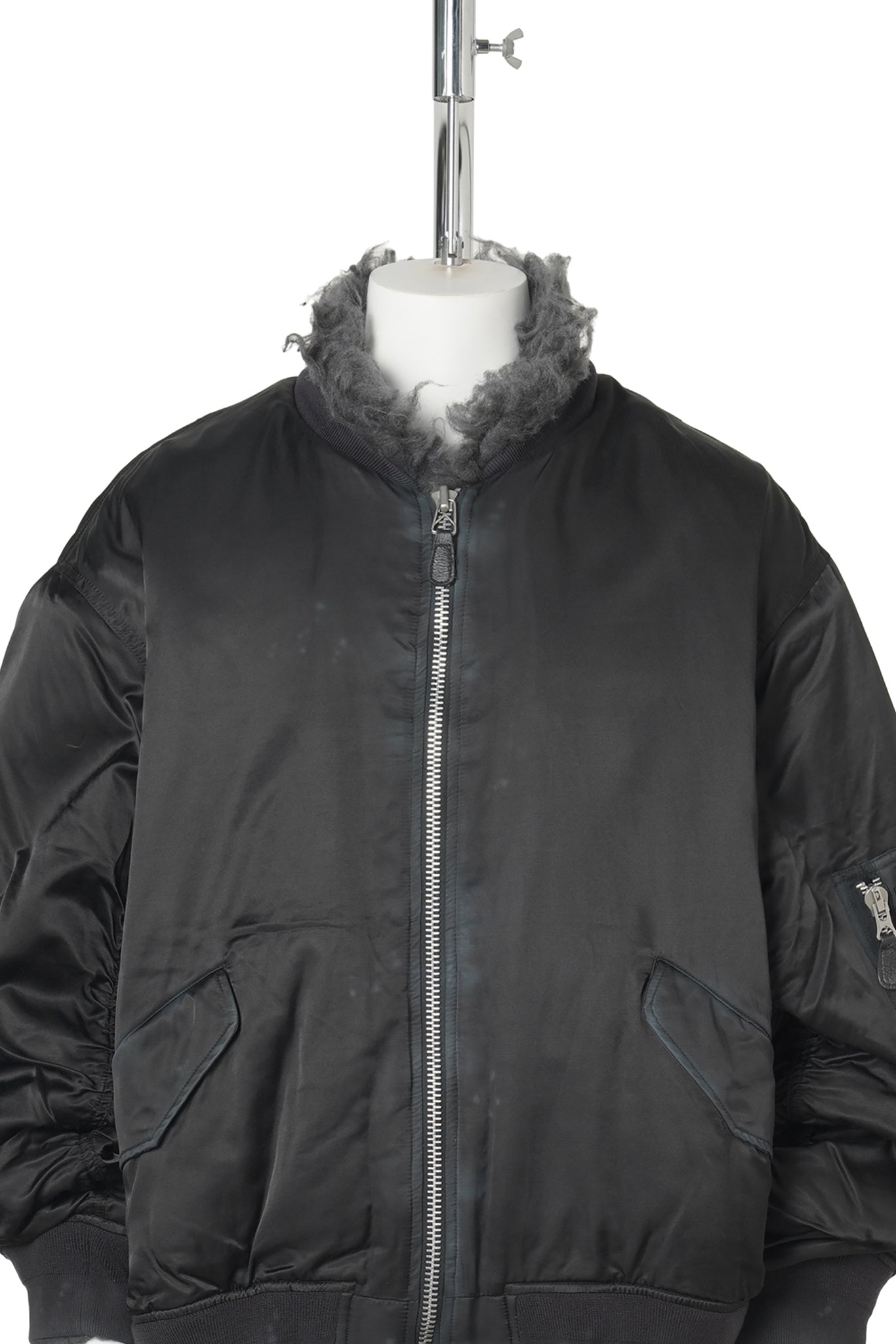 SMOKE FUR BOMBER JACKET / BLACK