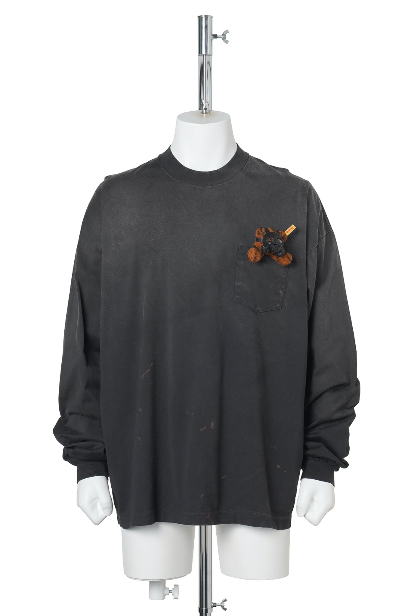 GAS MASK BEAR LONG SLEEVE T-SHIRT / BLACK