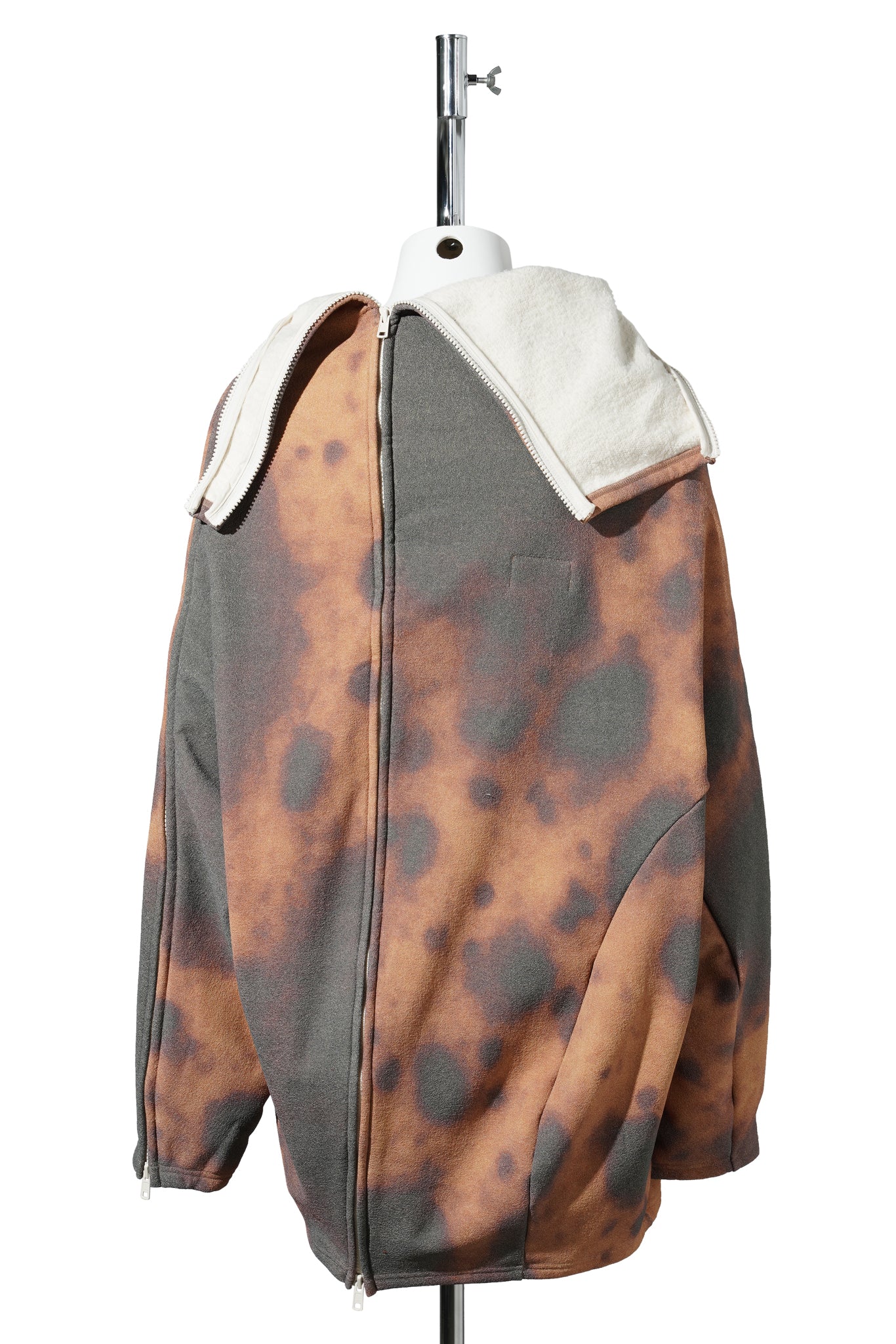 PEELABLE BANANA HOODIE / BROWN