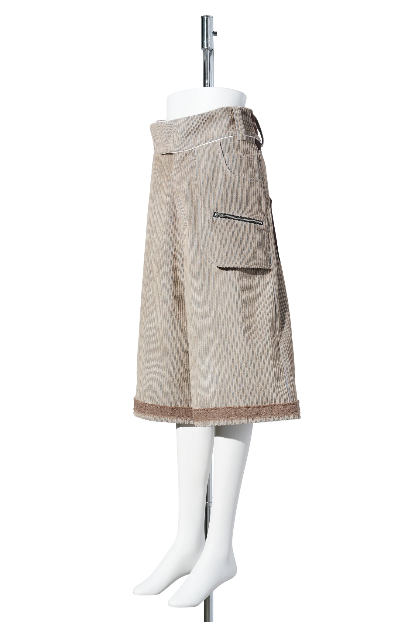 WOMEN POLYESTER SHORTS / KHAKI