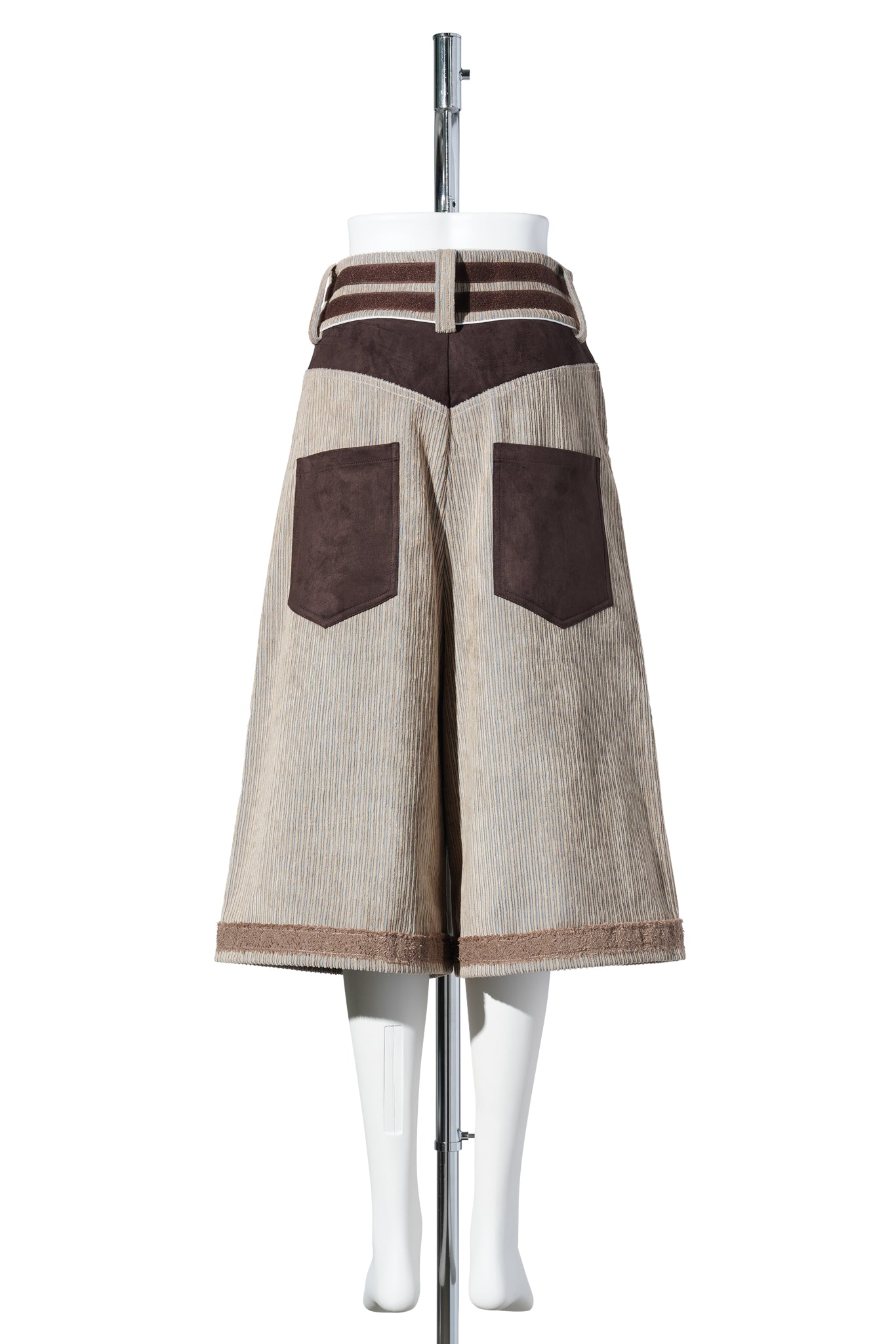 WOMEN POLYESTER SHORTS / KHAKI