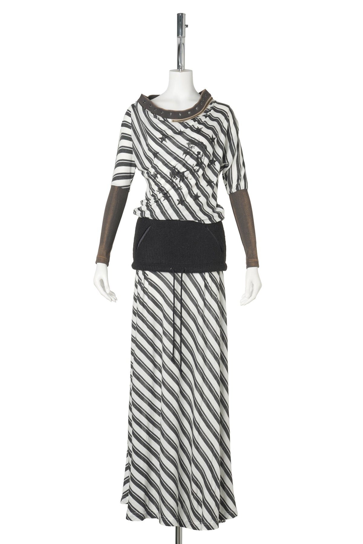 STRIPED OFF-SHOULDER TOP / GREY/BLACK
