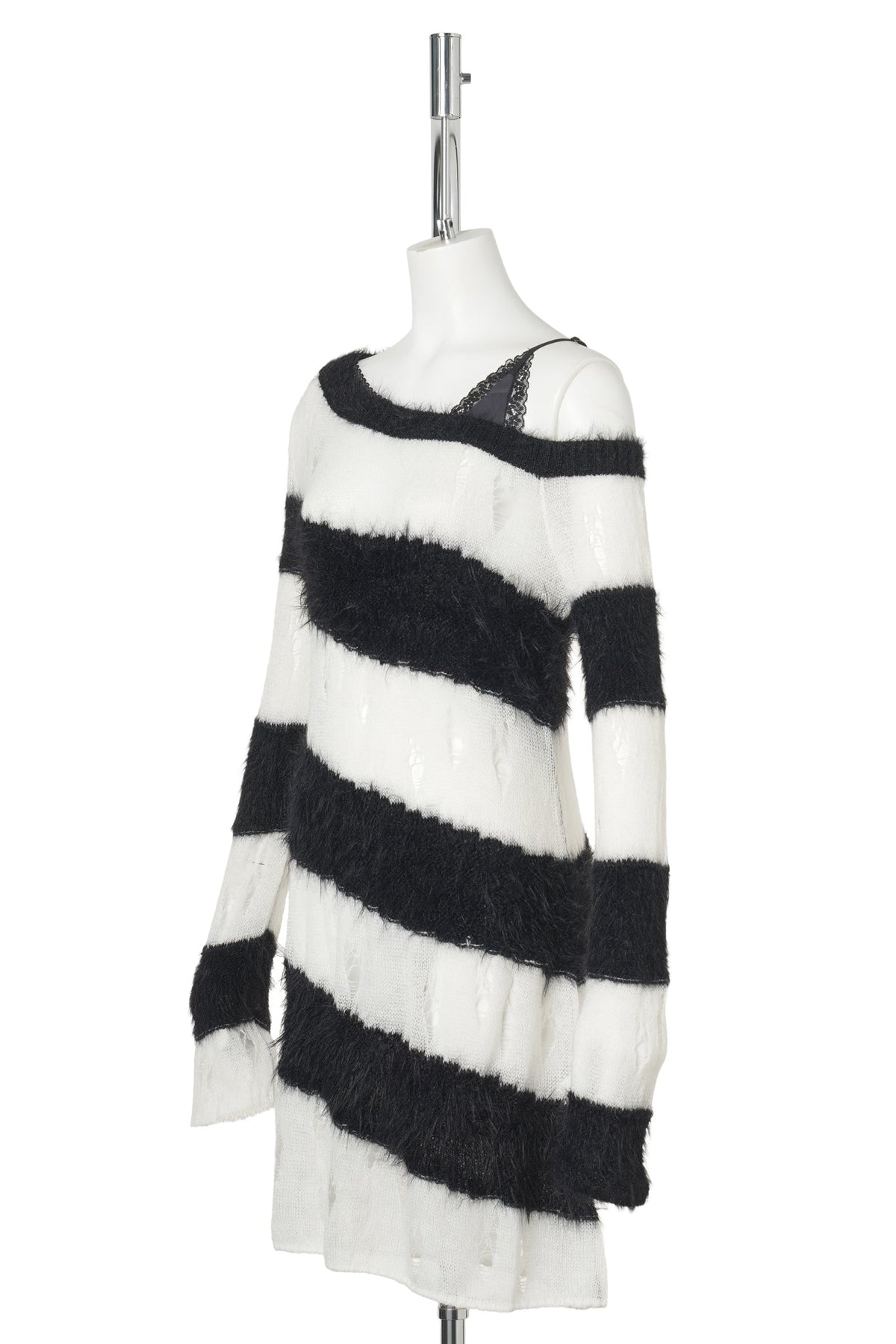 MONOCHROME KNIT OFF-SHOULDER TOP / BLACK/WHITE