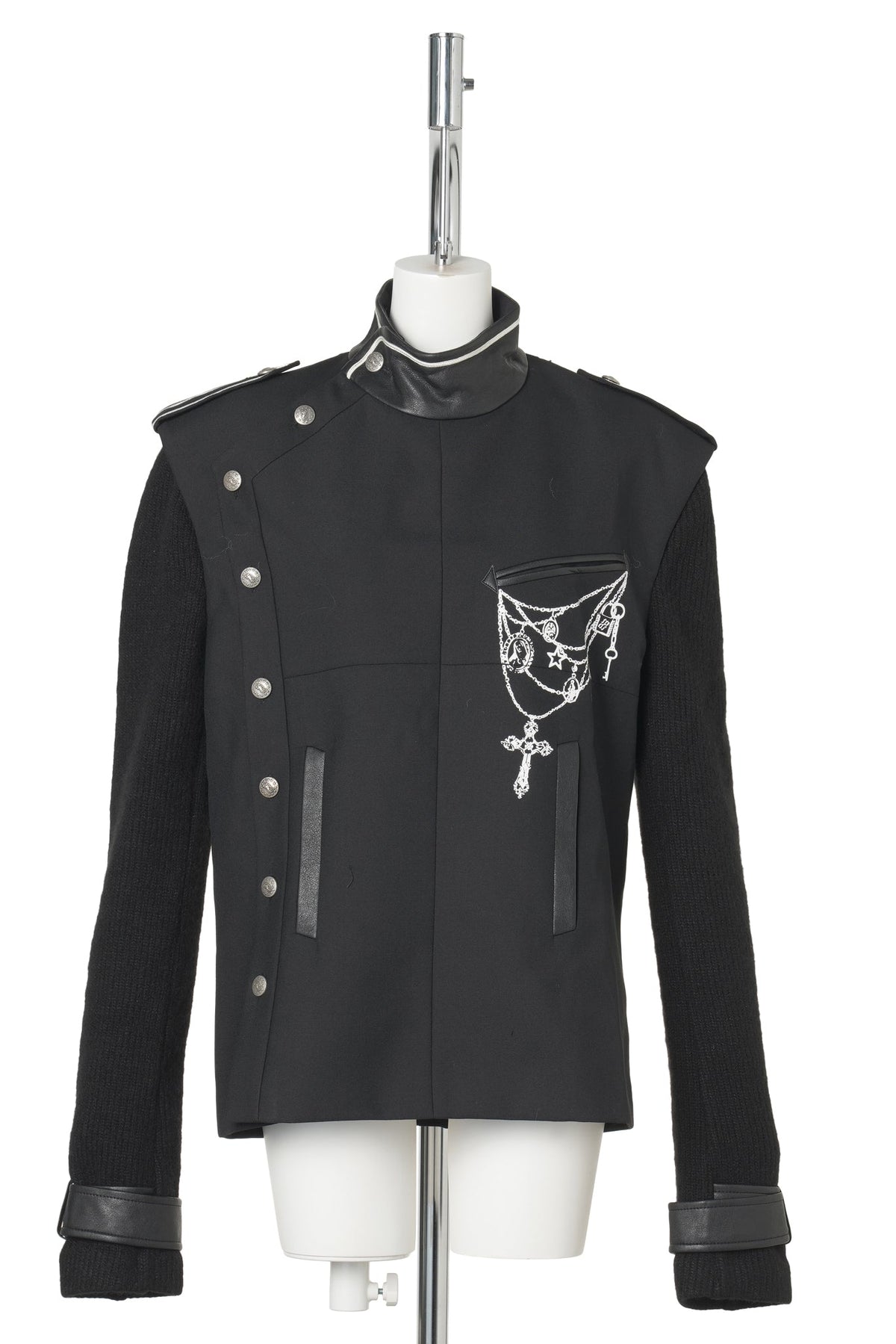 COURT-INSPIRED HIGH-NECK JACKET / BLACK