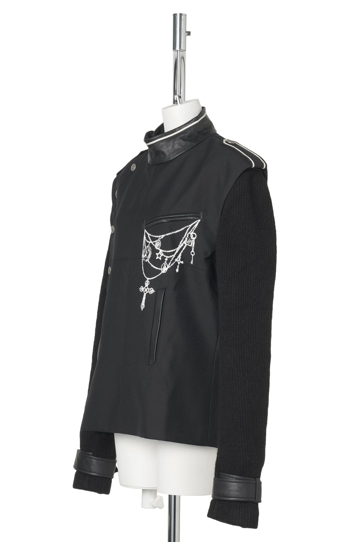 COURT-INSPIRED HIGH-NECK JACKET / BLACK