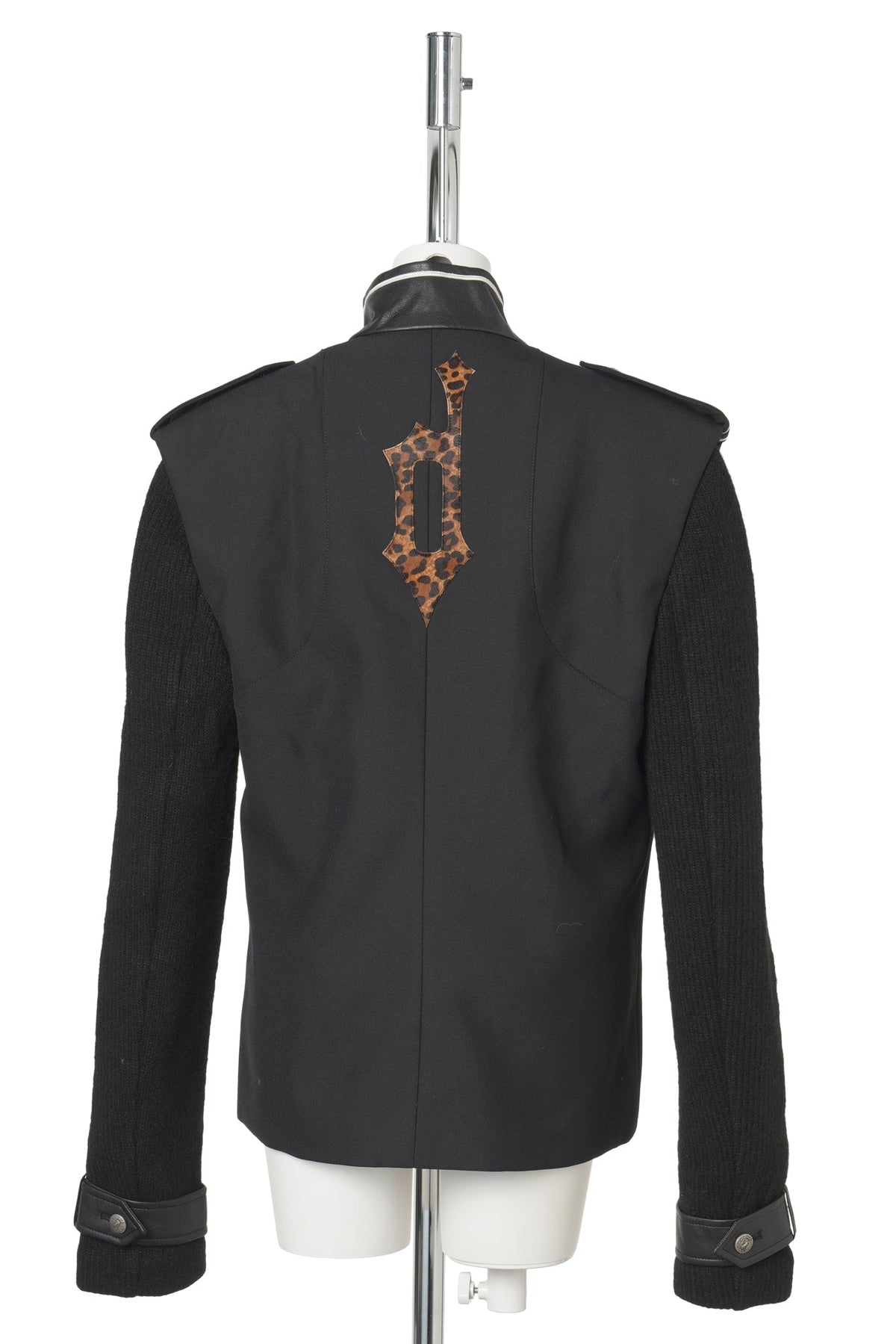 COURT-INSPIRED HIGH-NECK JACKET / BLACK