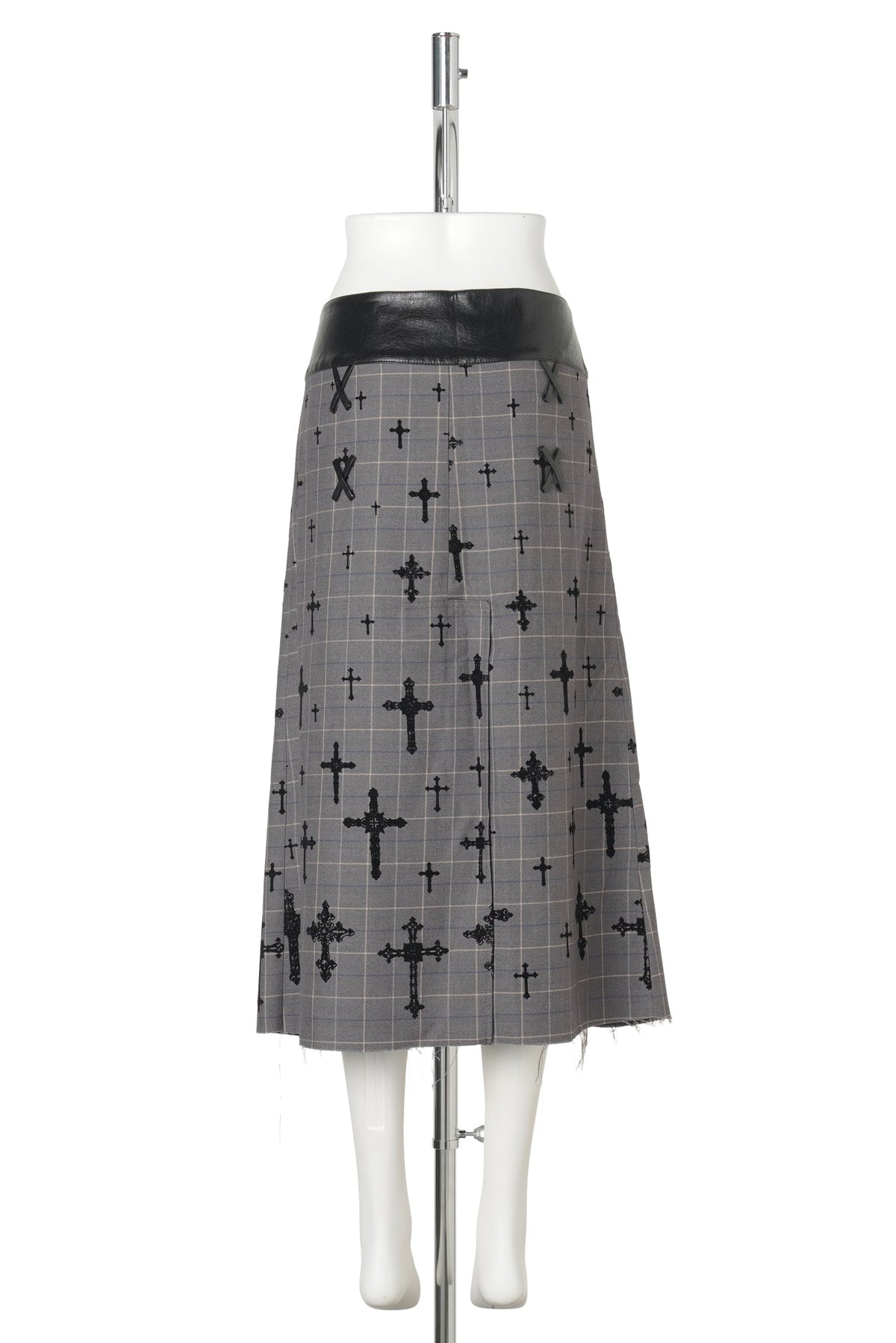 CROSS-MOTIF MAXI SKIRT / GREY/BLACK