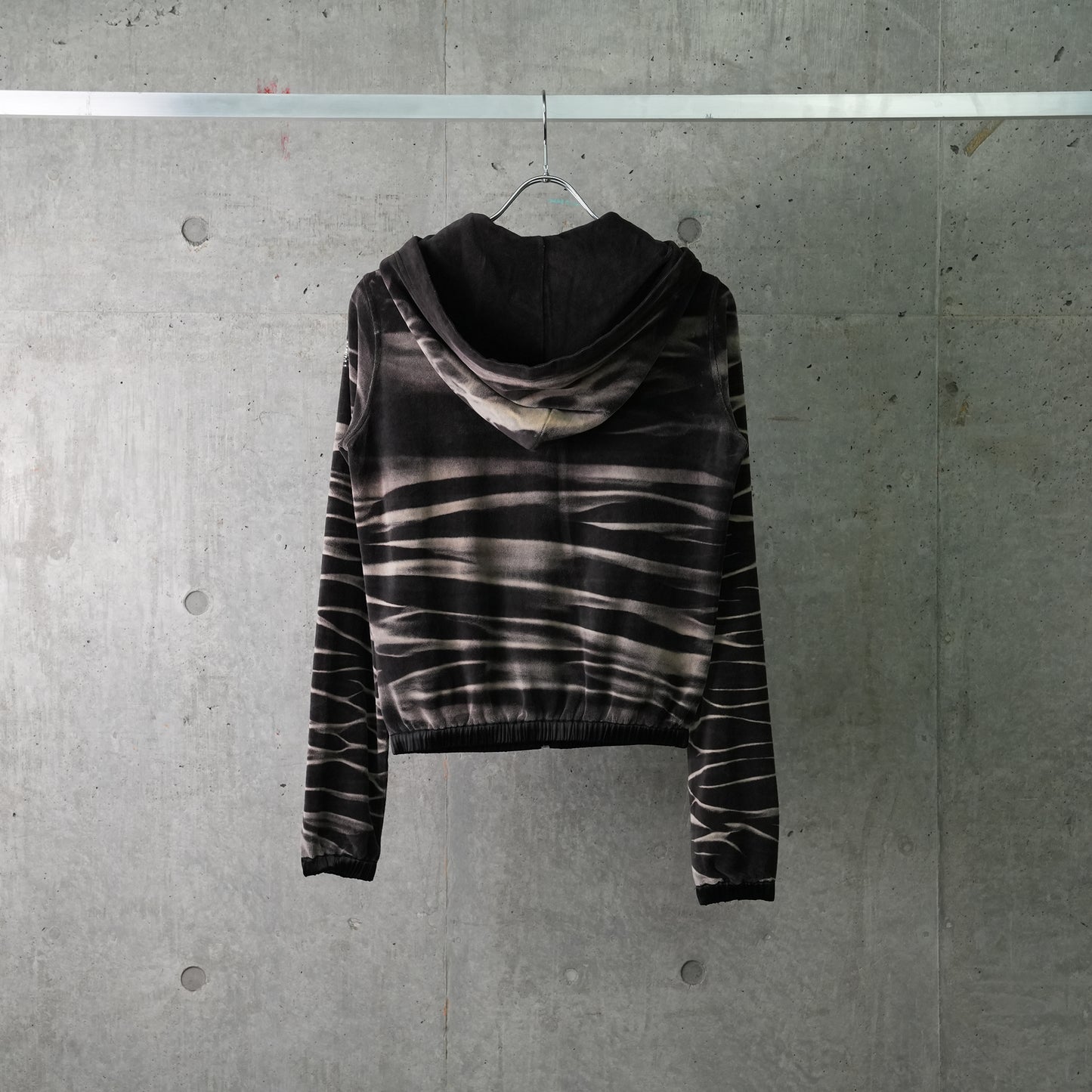 SWEATERS / 93R