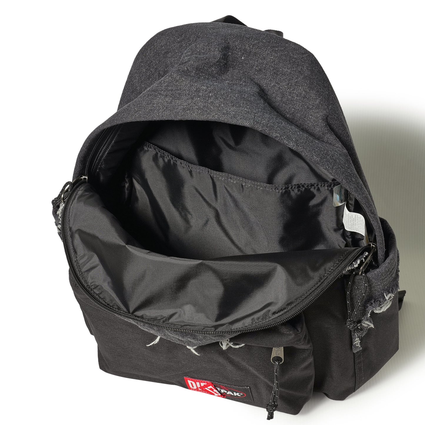 DIESEL x EASTPAK DAY PAK'R / HB013