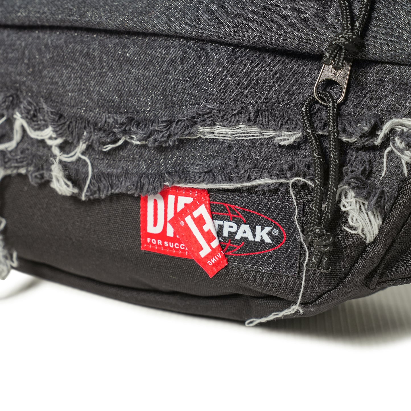 DIESEL x EASTPAK SHOULDER BAG / HB013