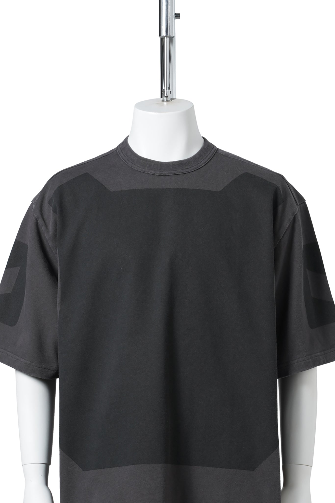 OVERSIZED ARMOR TEE / BLACK