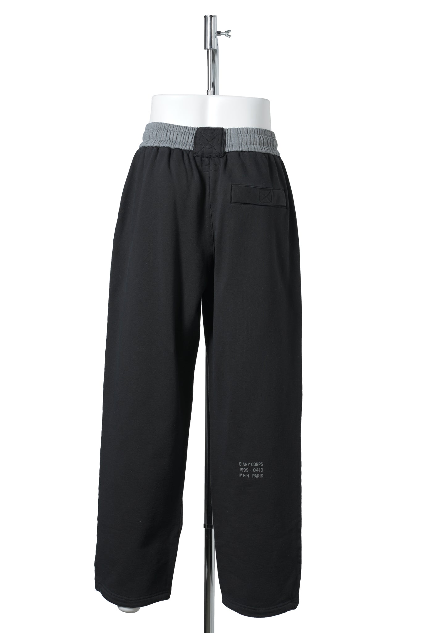 1999 GRAPHIC SWEATPANT / BLACK