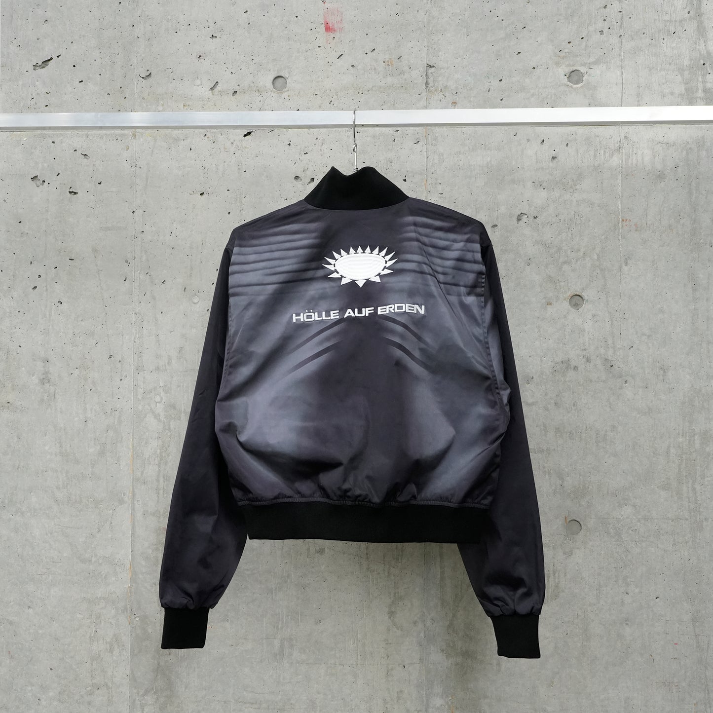 BLACK TRACK JACKET / BLACK