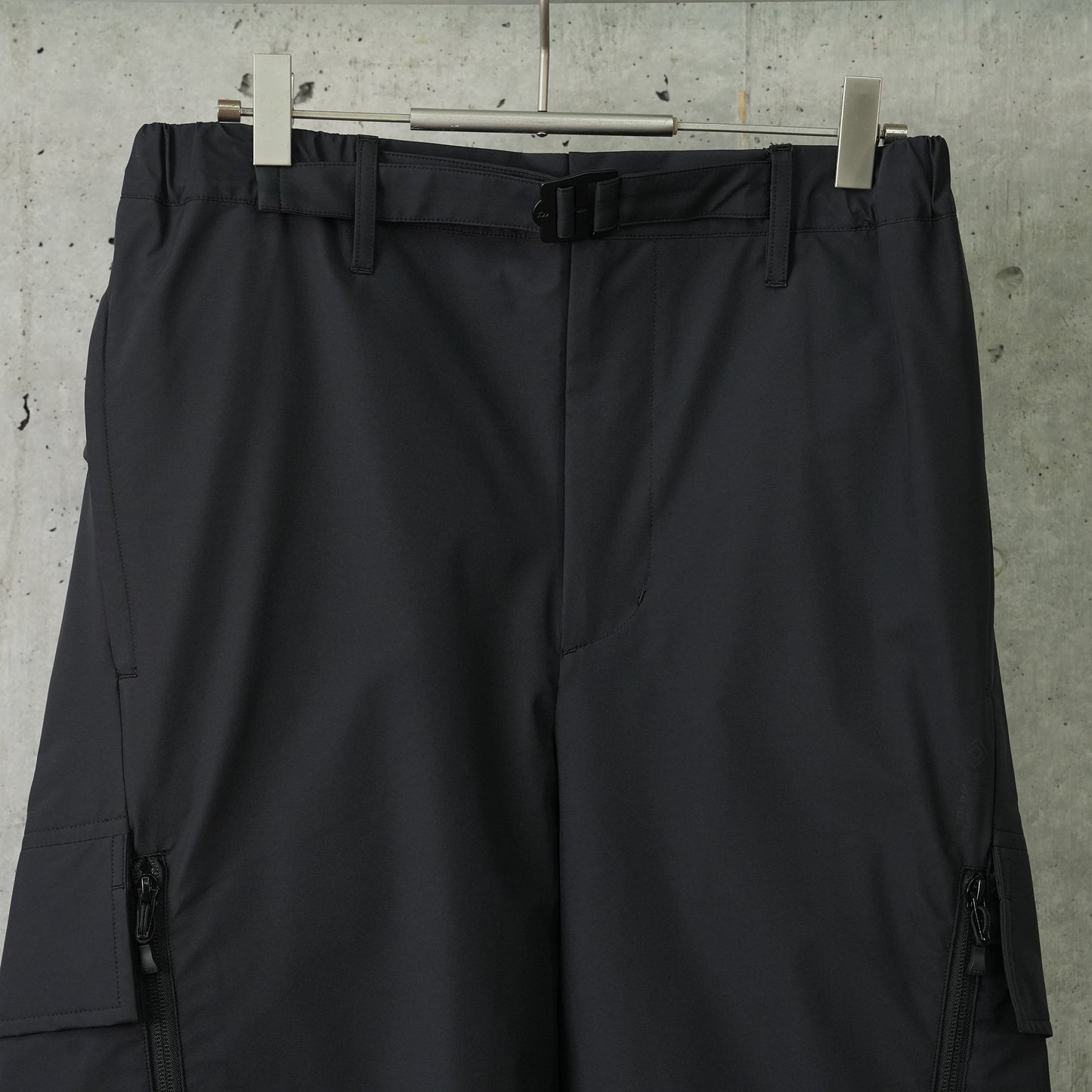 WIND STPR CARGO PANTS / BLACK