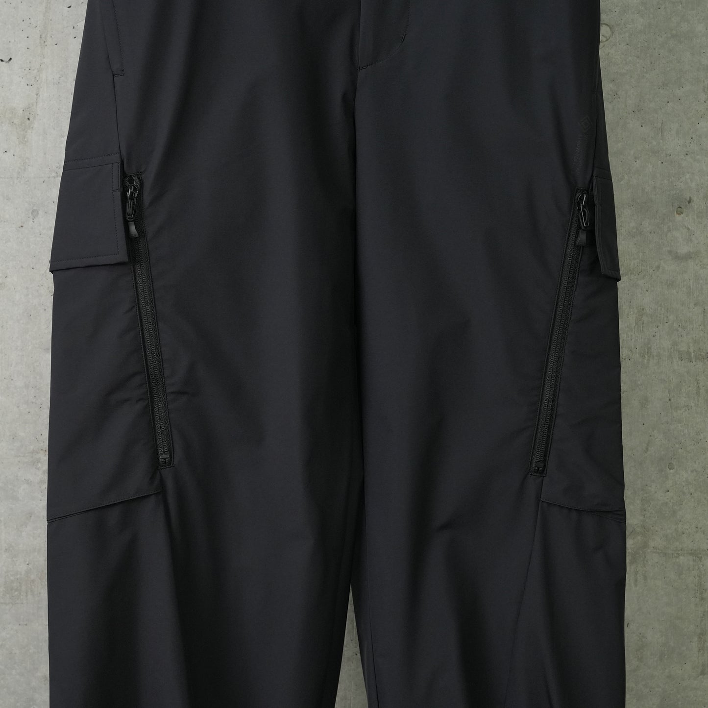 WIND STPR CARGO PANTS / BLACK